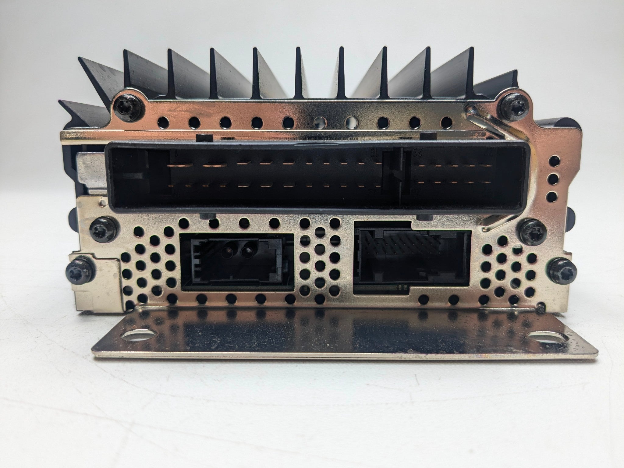 2006 - 2008 OEM PORSCHE CAYMAN BOSE SPEAKER AUDIO AMPLIFIER MODULE