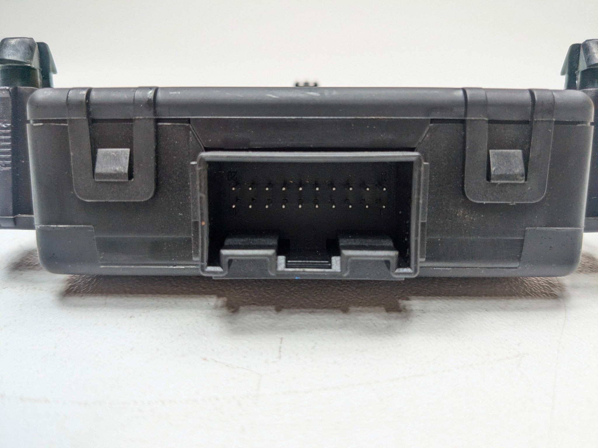 2006 - 2008 OEM PORSCHE CAYMAN GATEWAY CONTROL MODULE