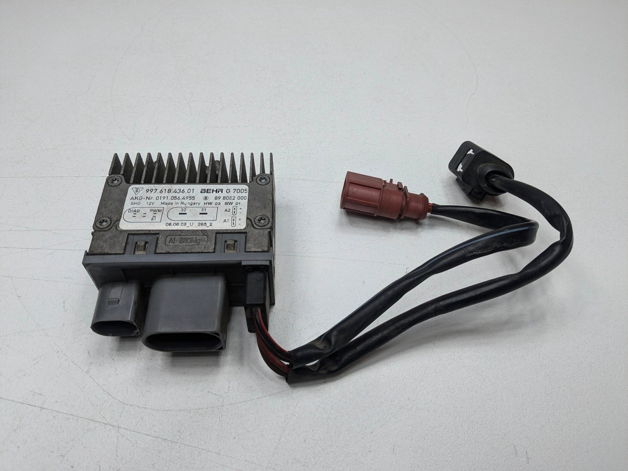 2006 - 2008 OEM PORSCHE CAYMAN COOLING FAN CONTROL MODULE