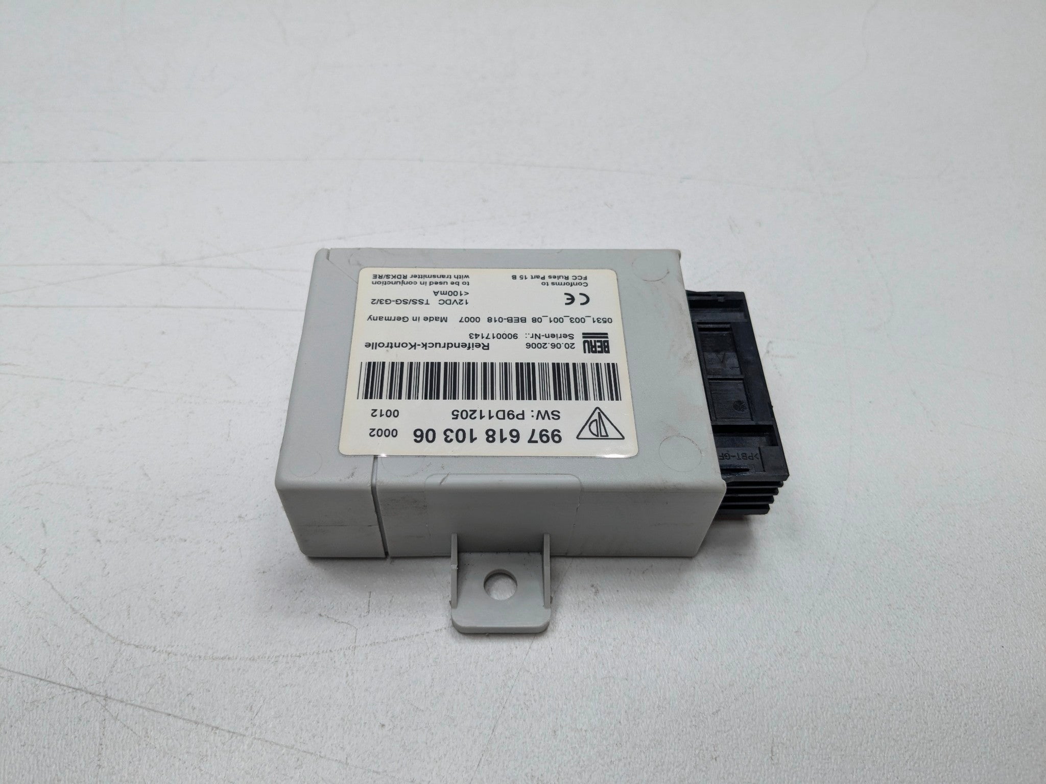 2006 - 2008 OEM PORSCHE CAYMAN TPMS TIRE PRESSURE CONTROL MODULE