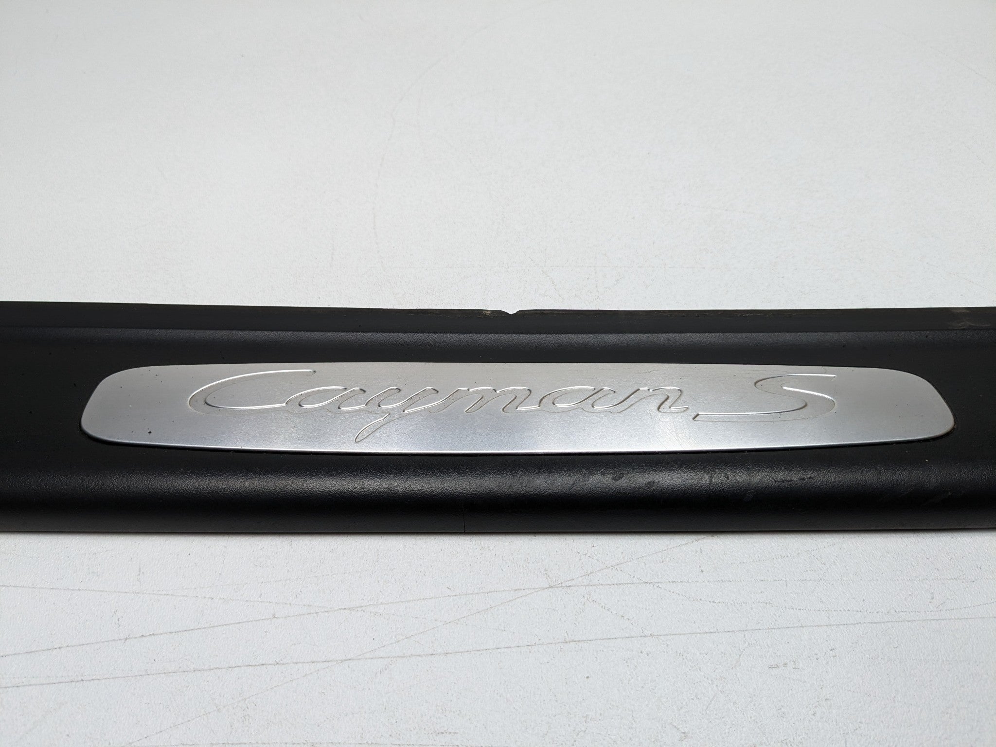 2006 - 2008 OEM PORSCHE CAYMAN RIGHT PASSENGER SIDE DOOR SCUFF SILL PLATE TRIM