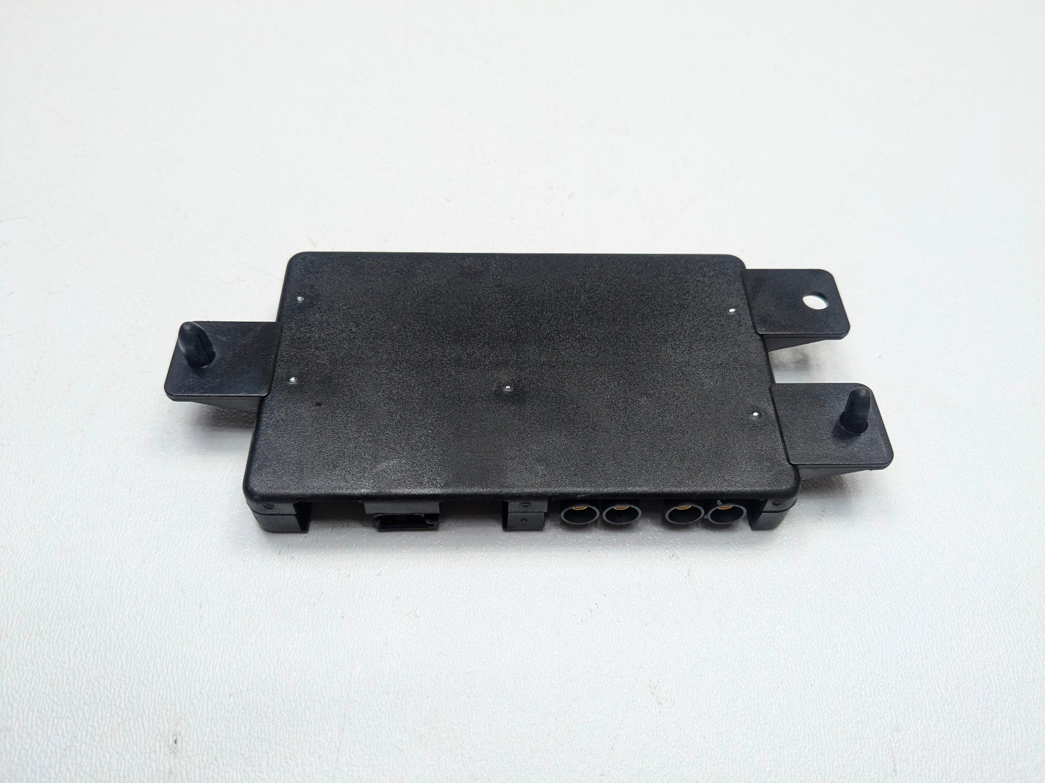 2006 - 2008 OEM PORSCHE CAYMAN NAVIGATION RADIO ANTENNA CONTROL MODULE