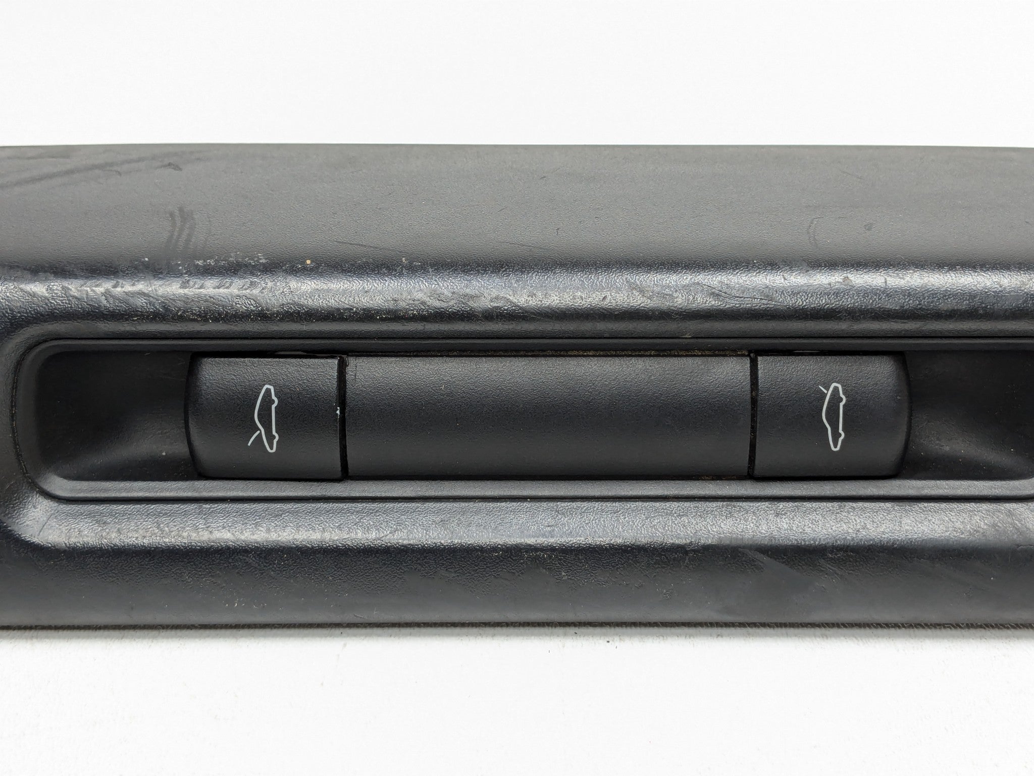 06 - 08 OEM PORSCHE CAYMAN LEFT DOOR SILL TRIM WITH HOOD TRUNK RELEASE SWITCH