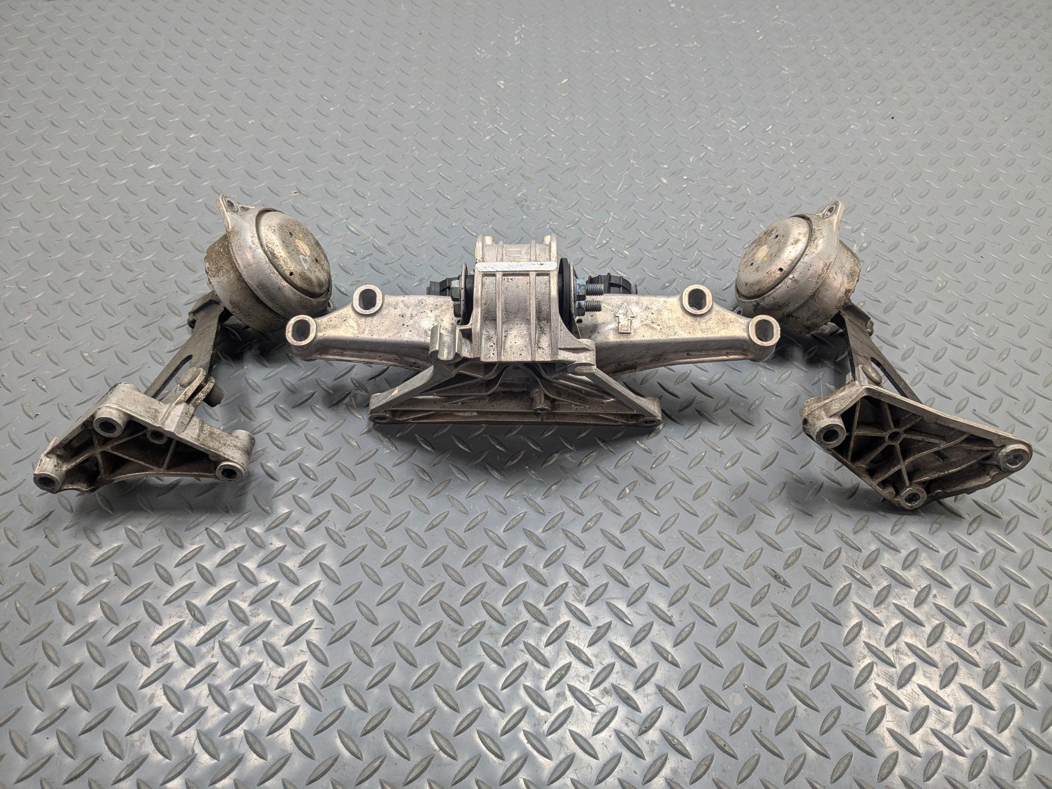 2006 - 2008 OEM PORSCHE CAYMAN ENGINE MOTOR MOUNT WITH SUPPORT BRACKET SET