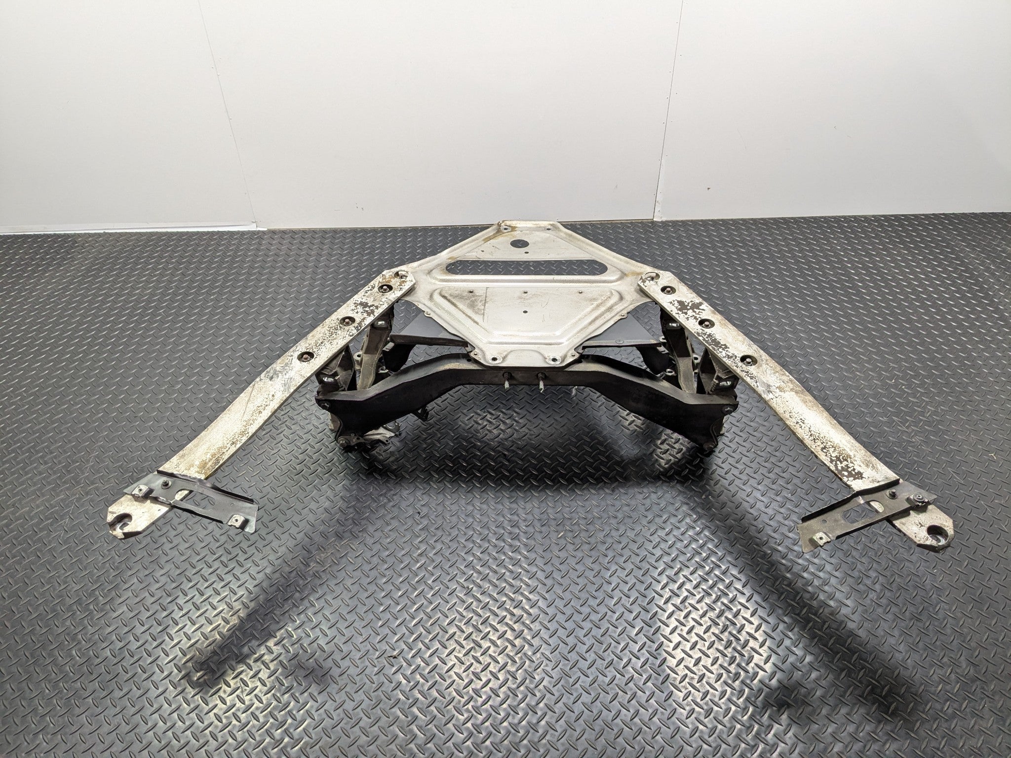 2006 - 2008 OEM PORSCHE CAYMAN ENGINE REAR SUBFRAME CROSSMEMBER K-FRAME