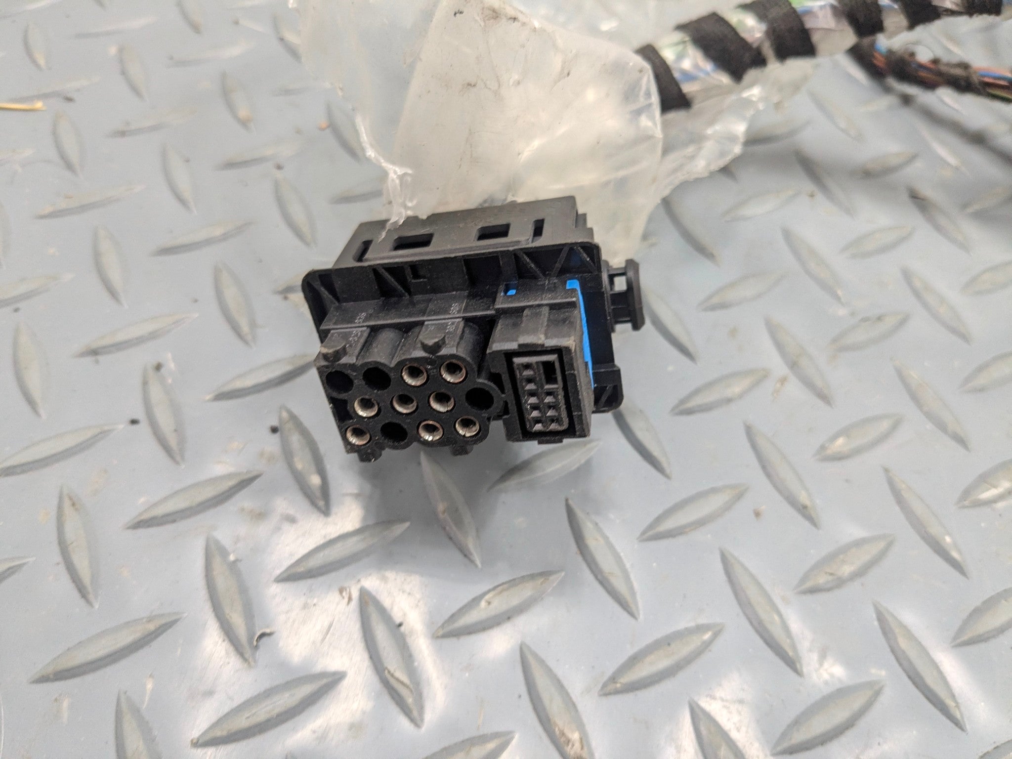2006 - 2008 OEM PORSCHE CAYMAN LEFT DRIVER DOOR WIRING HARNESS