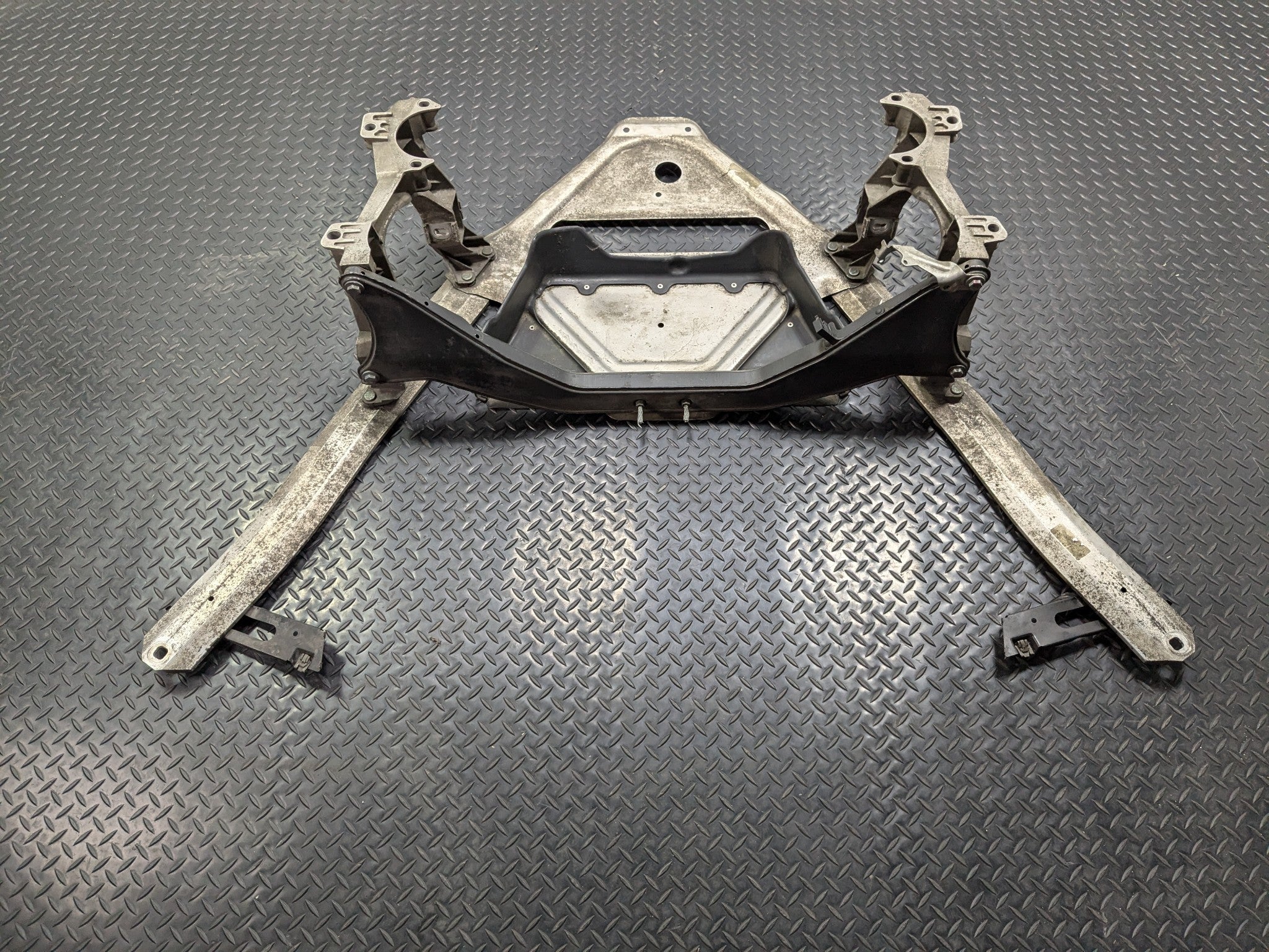 2006 - 2008 OEM PORSCHE CAYMAN ENGINE REAR SUBFRAME CROSSMEMBER K-FRAME