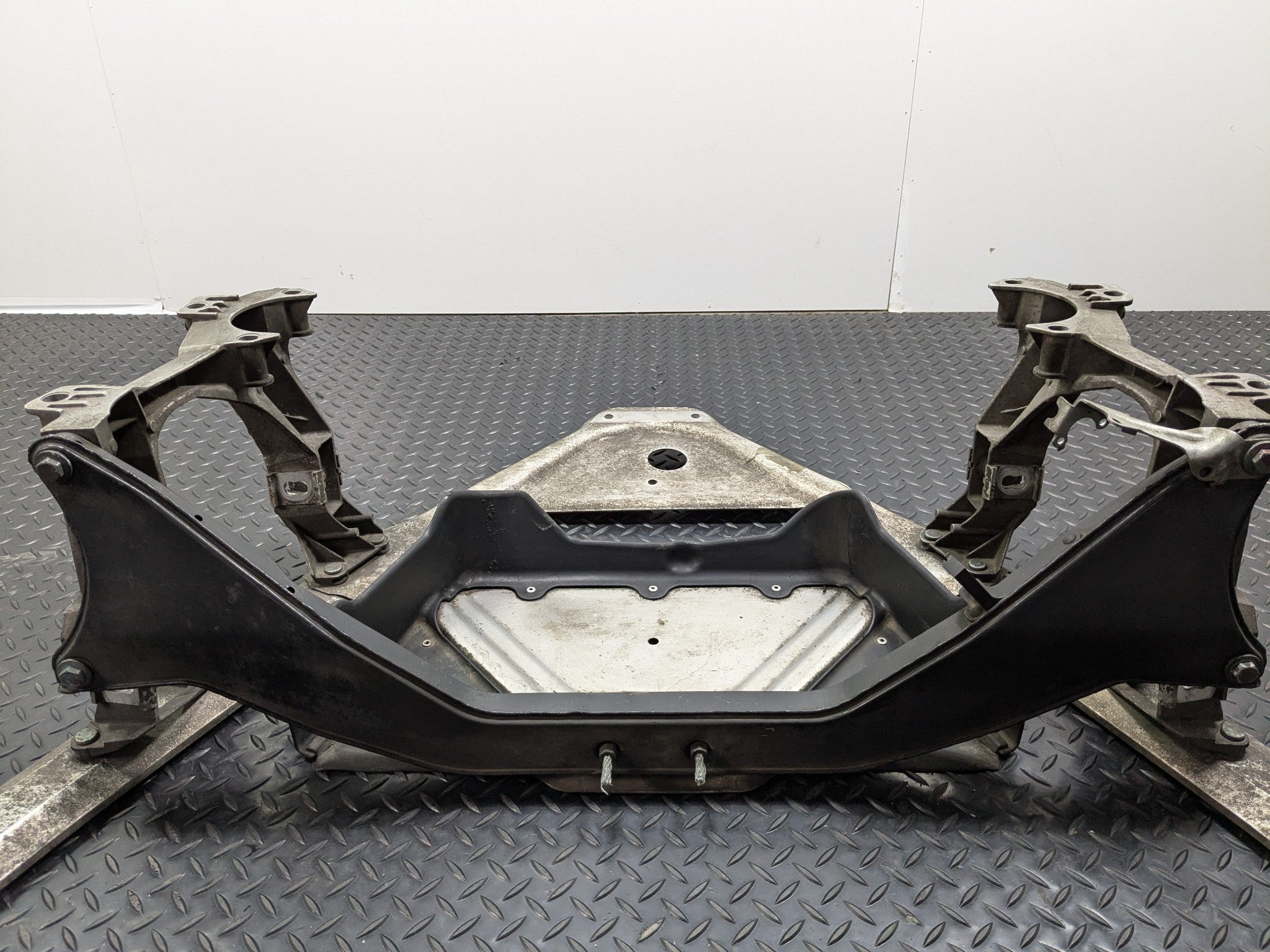 2006 - 2008 OEM PORSCHE CAYMAN ENGINE REAR SUBFRAME CROSSMEMBER K-FRAME