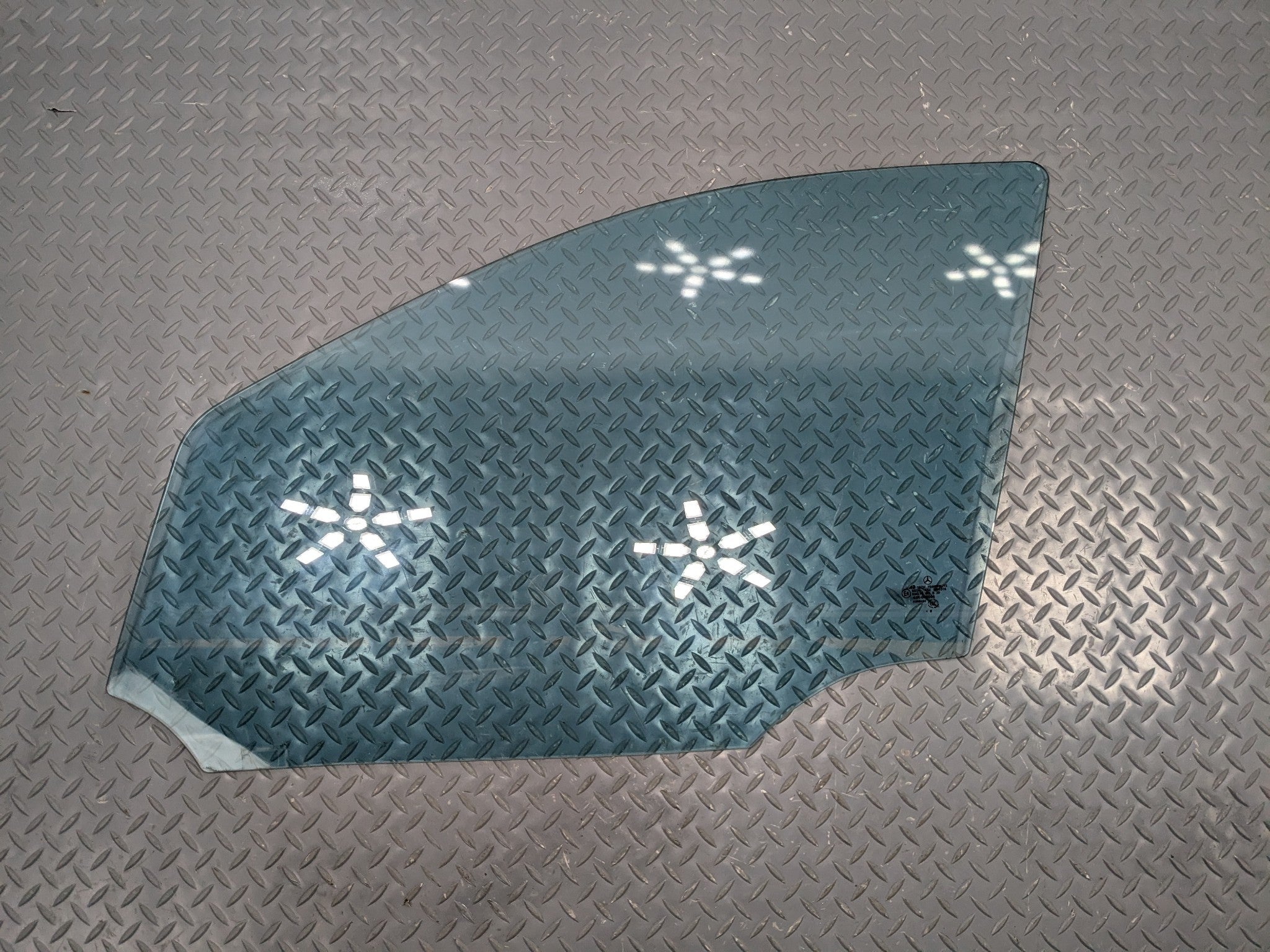 2009 - 2011 OEM MERCEDES-BENZ ML63 FRONT LEFT DRIVER SIDE DOOR WINDOW AUTO GLASS