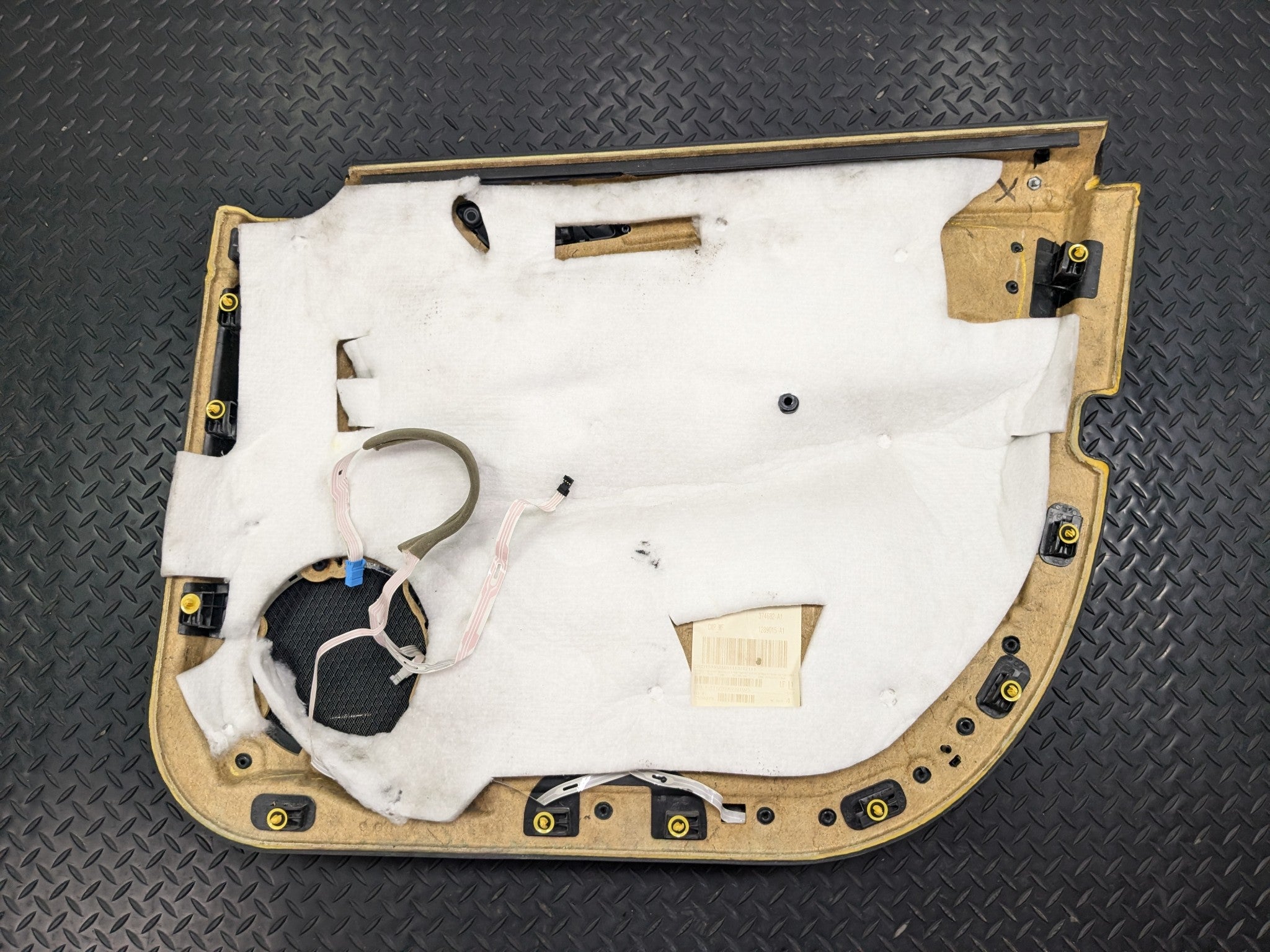 2009 - 2011 OEM MERCEDES-BENZ ML63 FRONT LEFT INTERIOR DOOR PANEL COVER TRIM