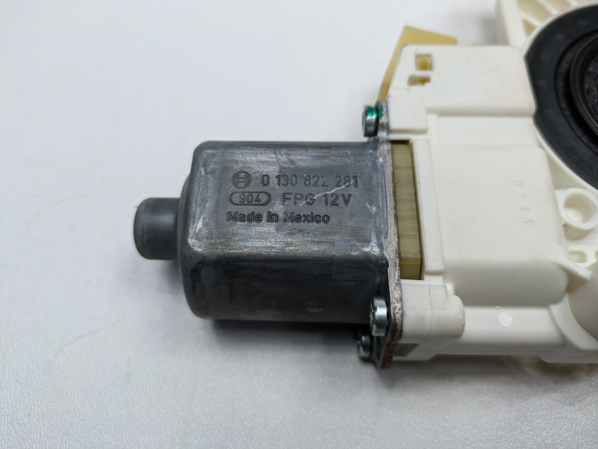2009 - 2011 OEM MERCEDES-BENZ ML63 REAR LEFT SIDE WINDOW REGULATOR MOTOR