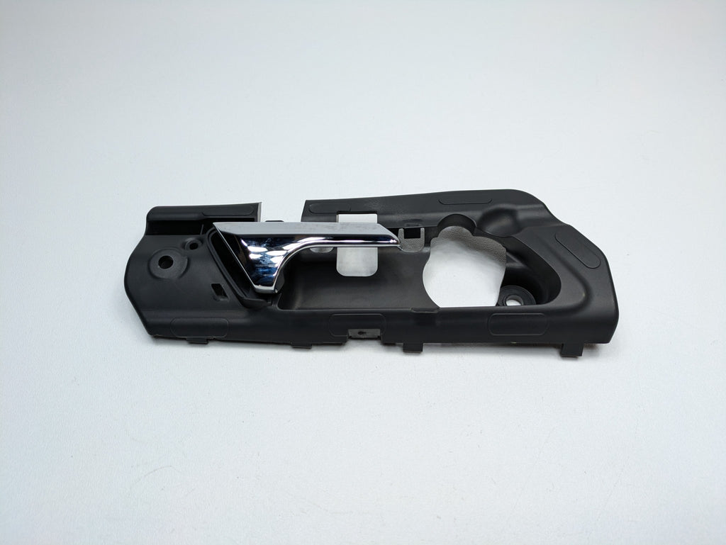 2009 - 2011 OEM MERCEDES-BENZ ML63 REAR RIGHT INTERIOR DOOR HANDLE