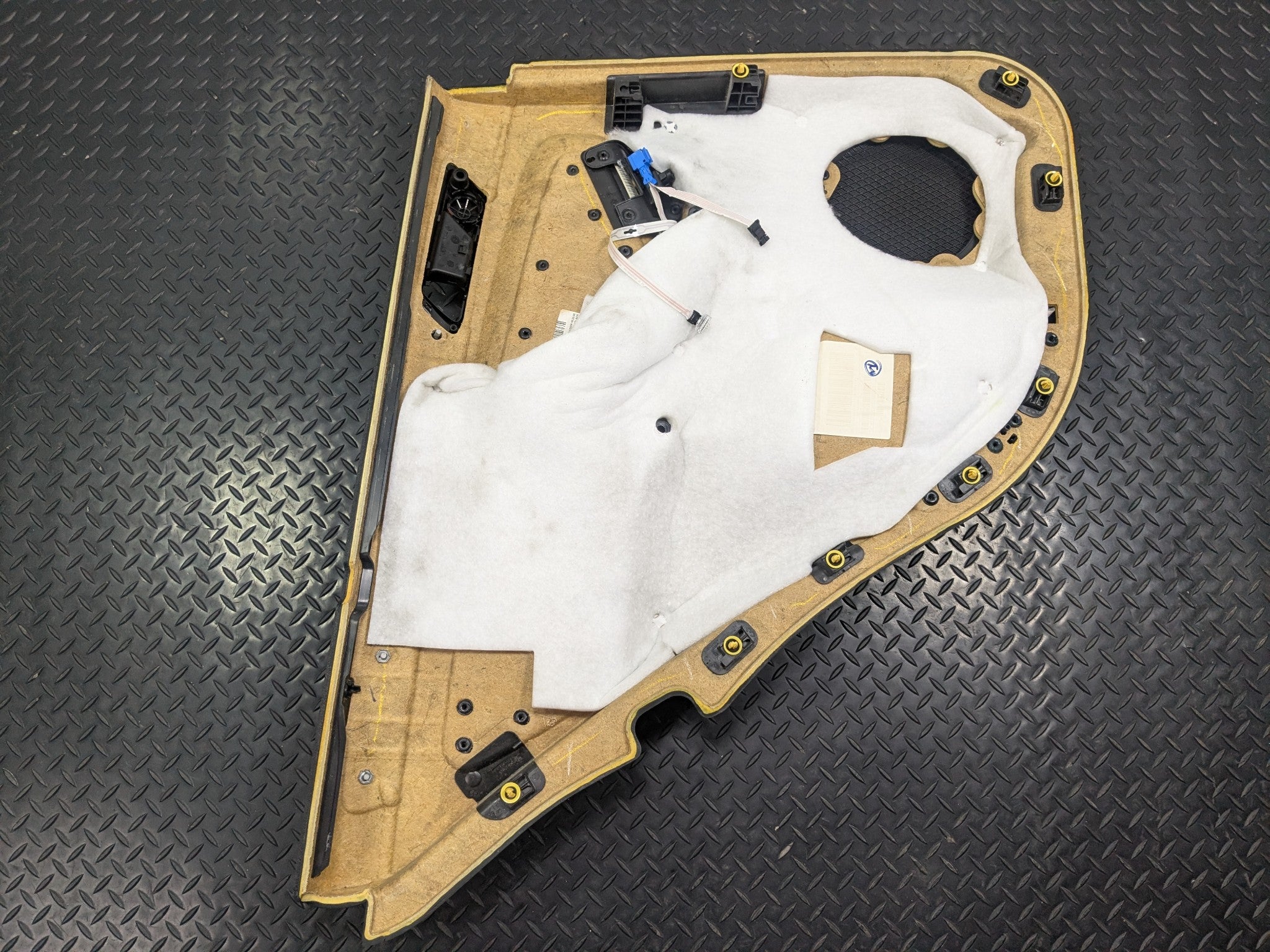 2009 - 2011 OEM MERCEDES-BENZ ML63 REAR RIGHT INTERIOR DOOR PANEL COVER TRIM