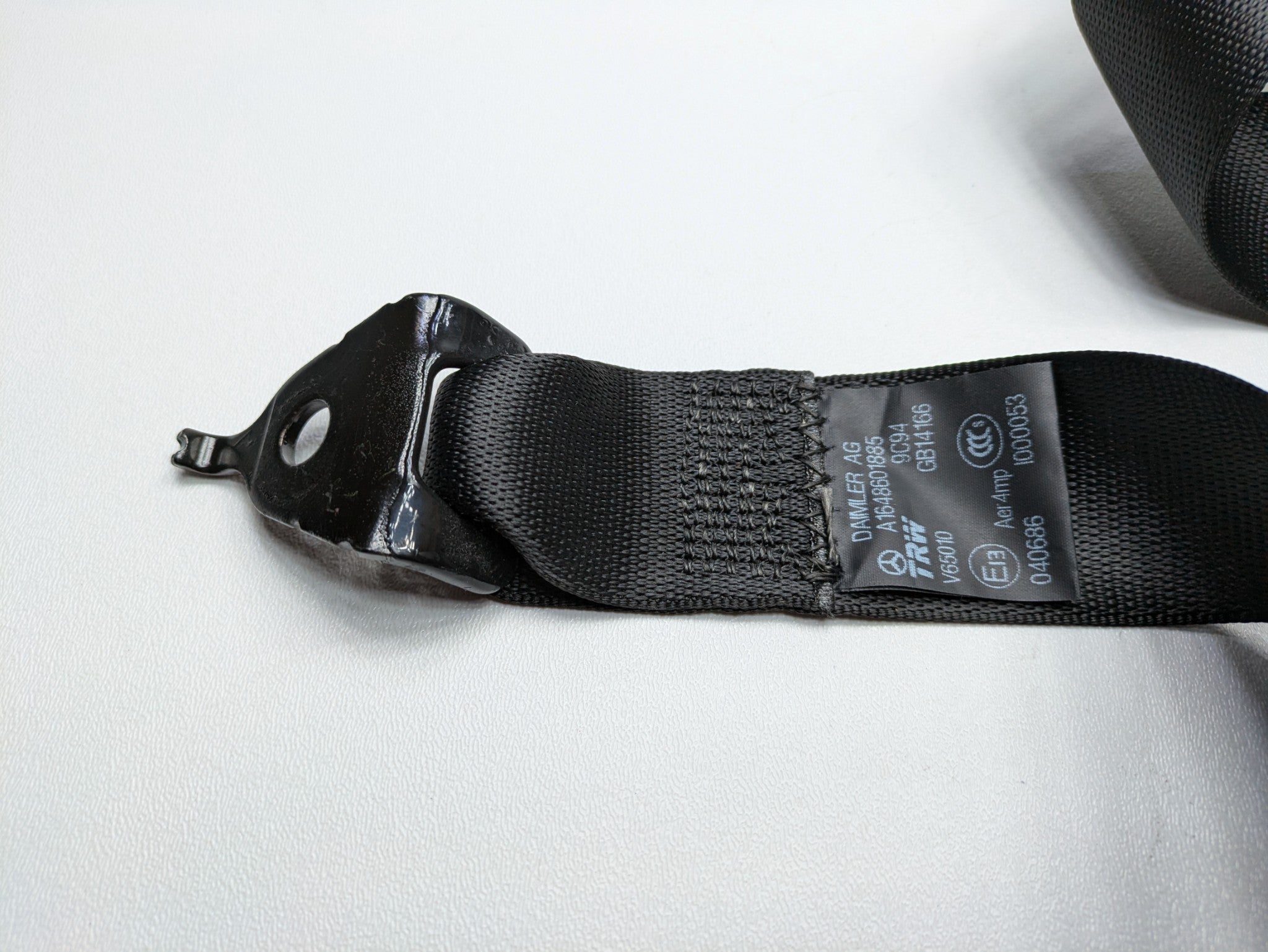 2009 - 2011 OEM MERCEDES-BENZ ML63 REAR RIGHT PASSENGER SIDE SEAT BELT