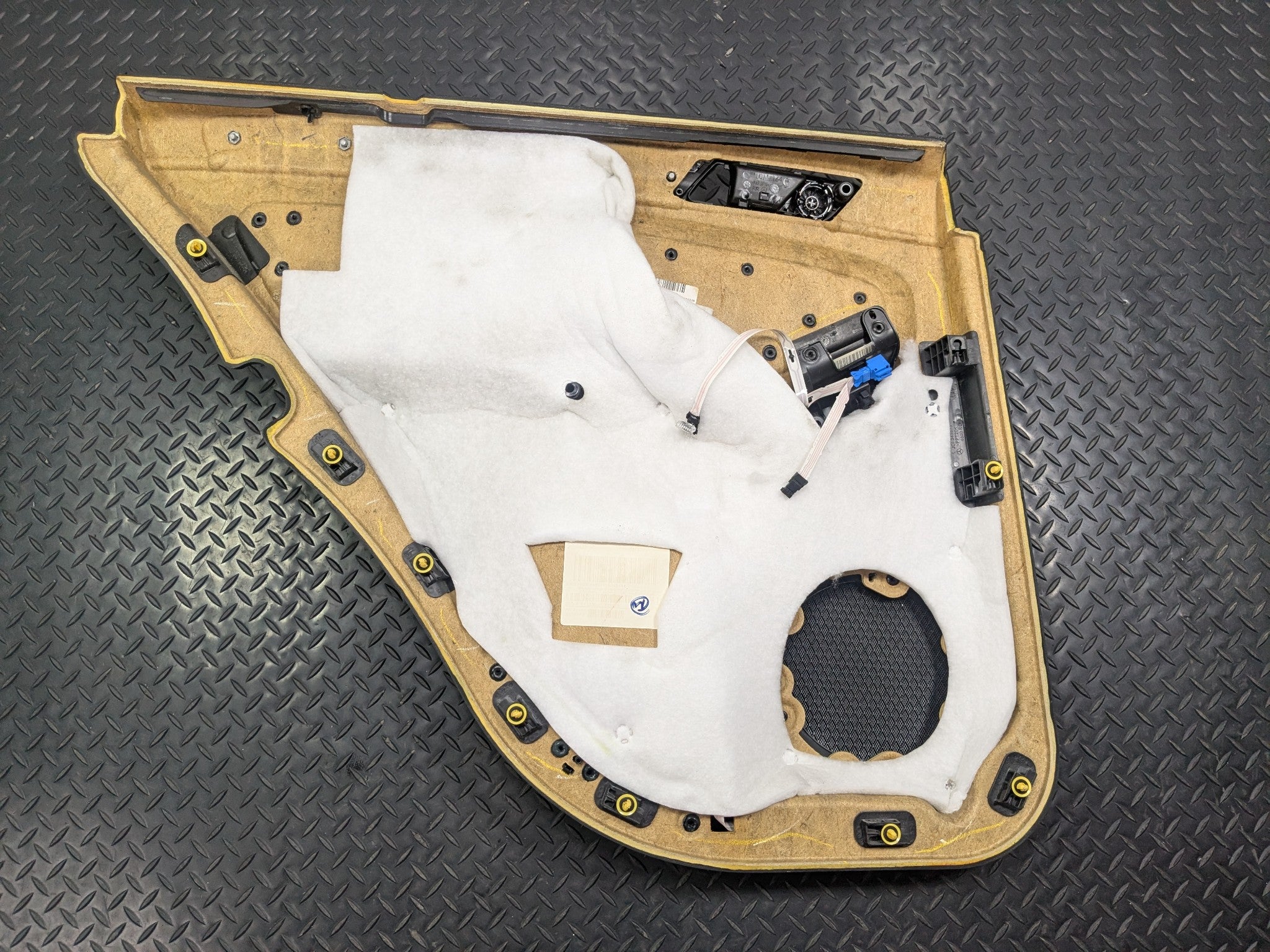 2009 - 2011 OEM MERCEDES-BENZ ML63 REAR RIGHT INTERIOR DOOR PANEL COVER TRIM