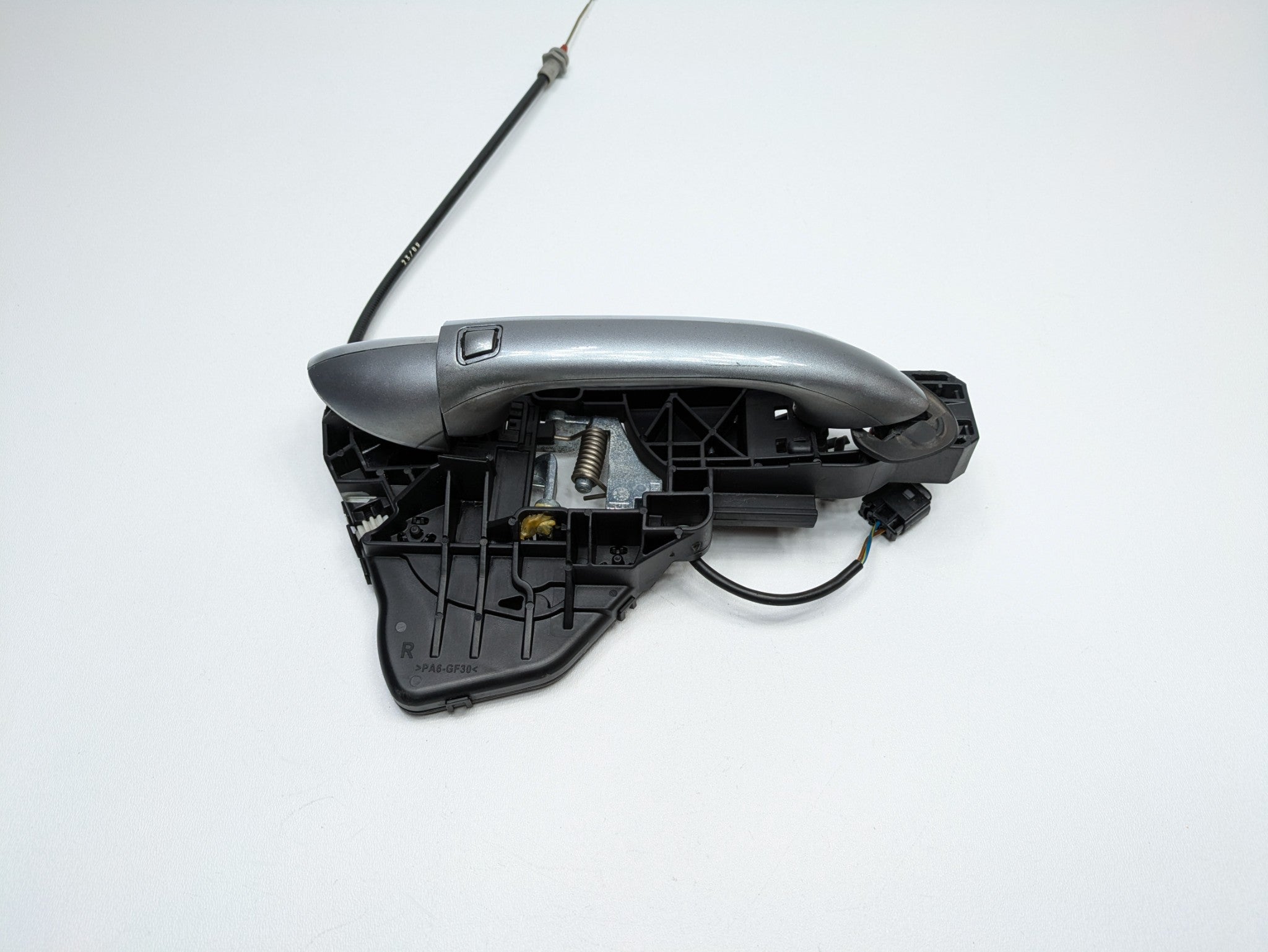 2009 - 2011 OEM MERCEDES-BENZ ML63 REAR RIGHT SIDE EXTERIOR DOOR HANDLE
