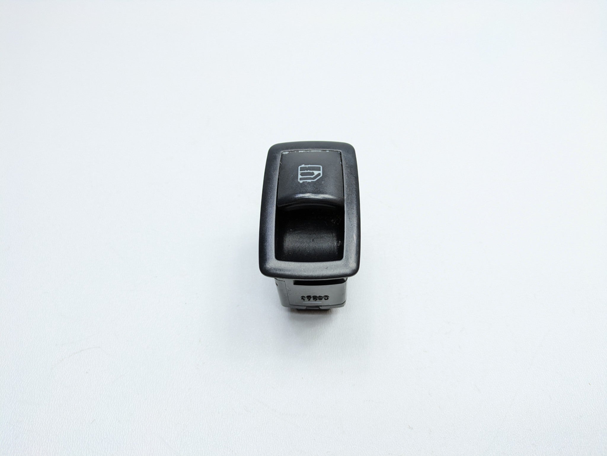 2009 - 2011 OEM MERCEDES-BENZ ML63 FRONT RIGHT WINDOW REGULATOR CONTROL SWITCH