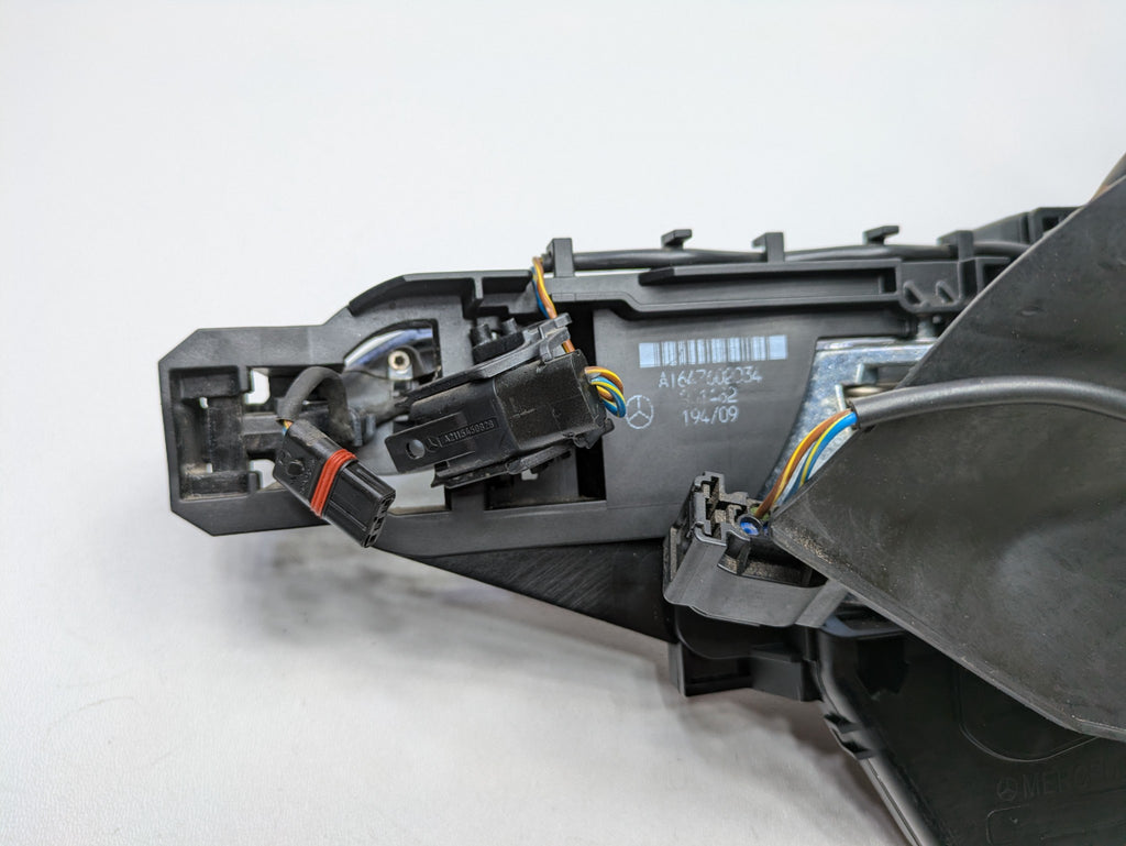 2009 - 2011 OEM MERCEDES-BENZ ML63 FRONT RIGHT SIDE OUTSIDE DOOR HANDLE