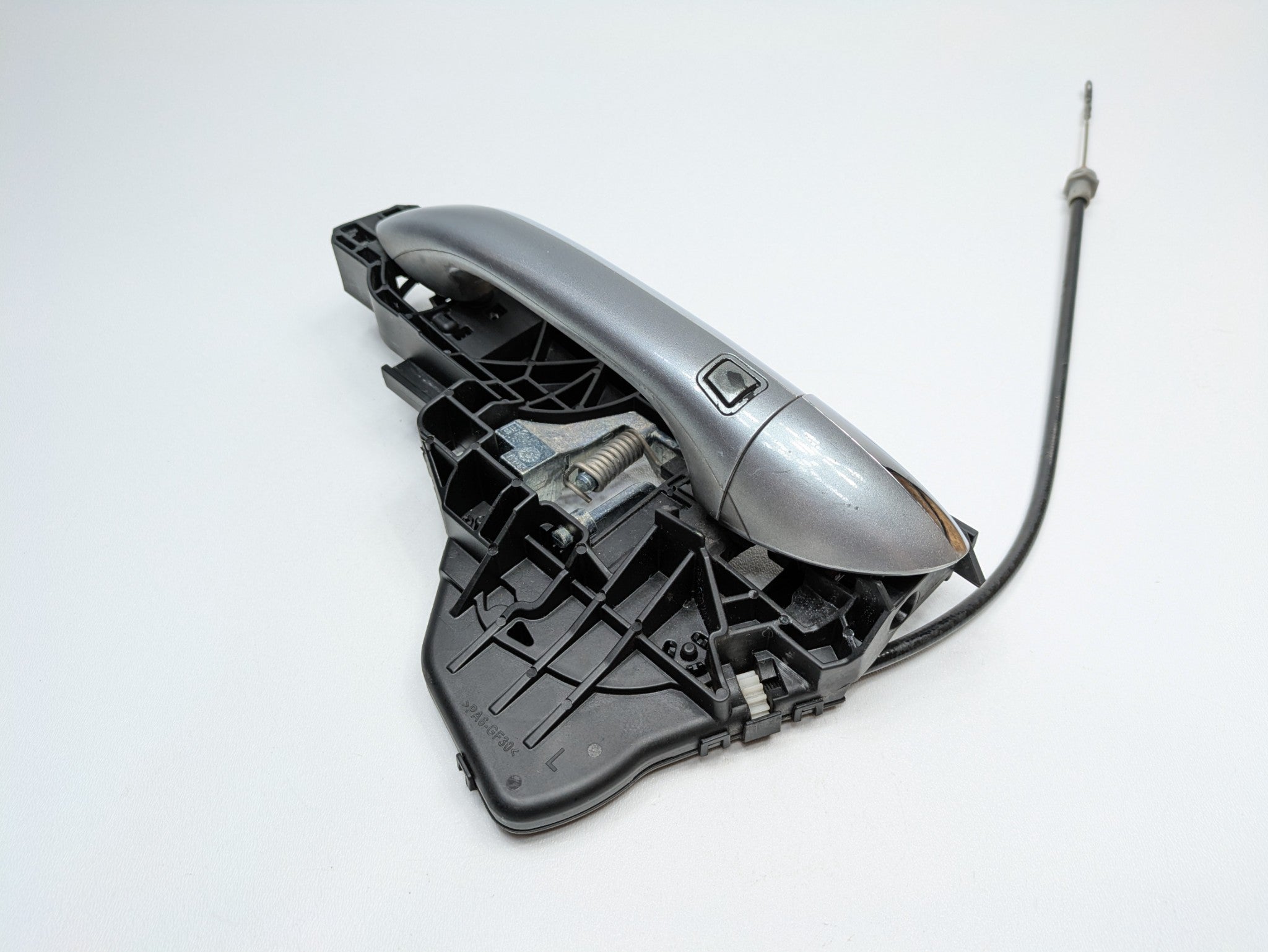 2009 - 2011 OEM MERCEDES-BENZ ML63 REAR LEFT SIDE OUTSIDE DOOR HANDLE