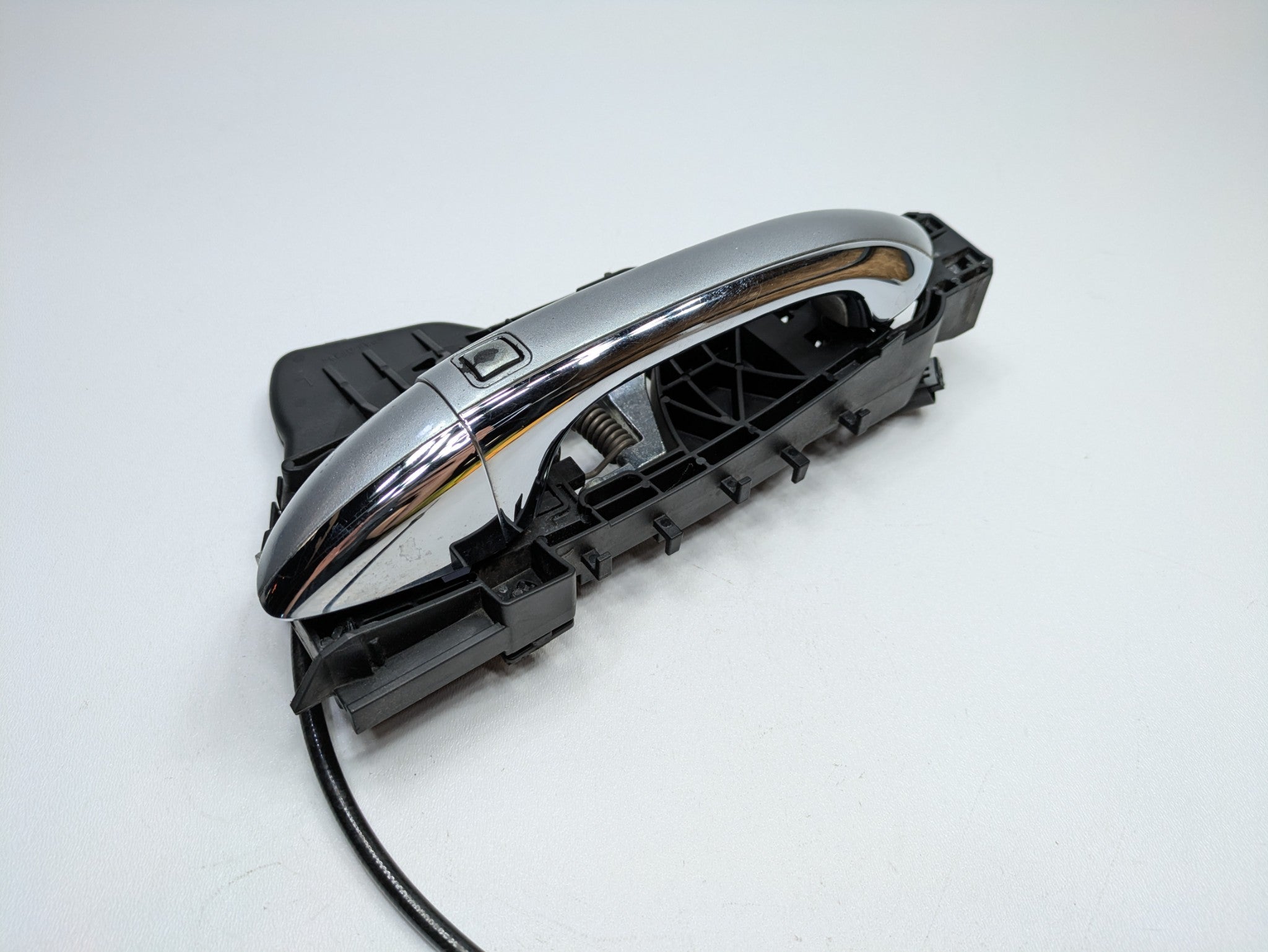 2009 - 2011 OEM MERCEDES-BENZ ML63 REAR LEFT SIDE OUTSIDE DOOR HANDLE