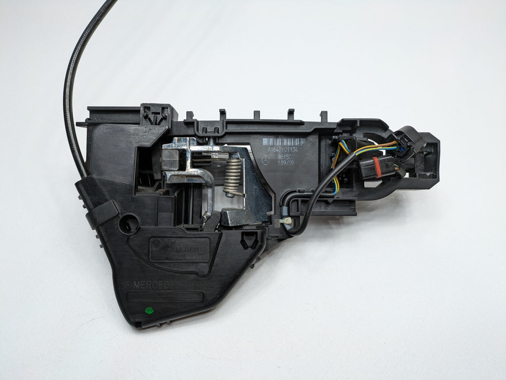 2009 - 2011 OEM MERCEDES-BENZ ML63 REAR LEFT SIDE OUTSIDE DOOR HANDLE