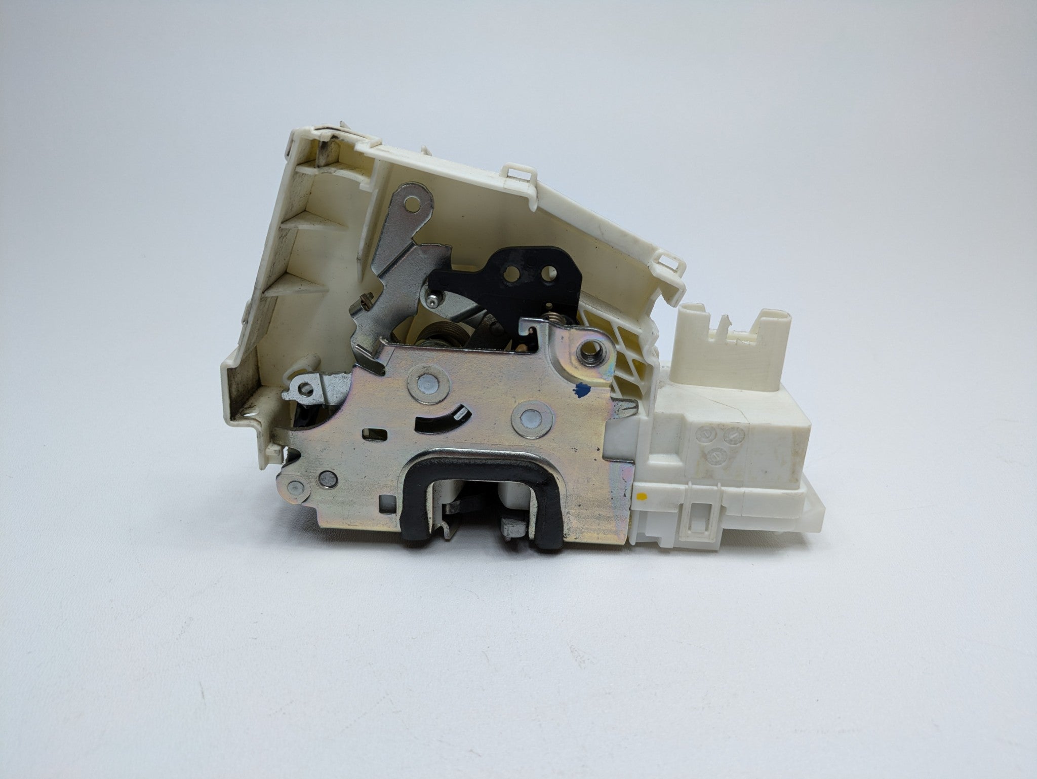 2009 - 2011 OEM MERCEDES-BENZ ML63 REAR RIGHT PASSENGER SIDE DOOR LATCH ACTUATOR