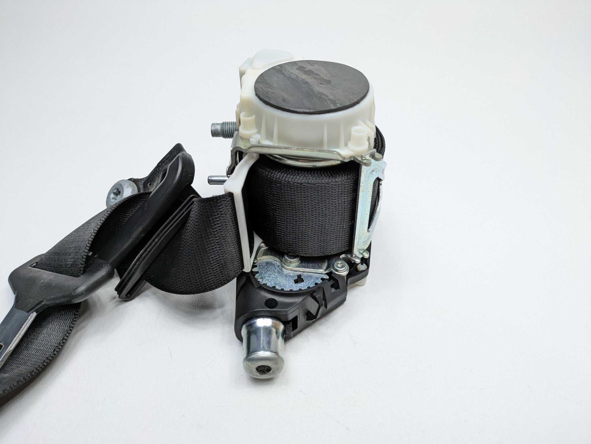 2009 - 2011 OEM MERCEDES-BENZ ML63 REAR LEFT DRIVER SIDE SEAT BELT RETRACTOR