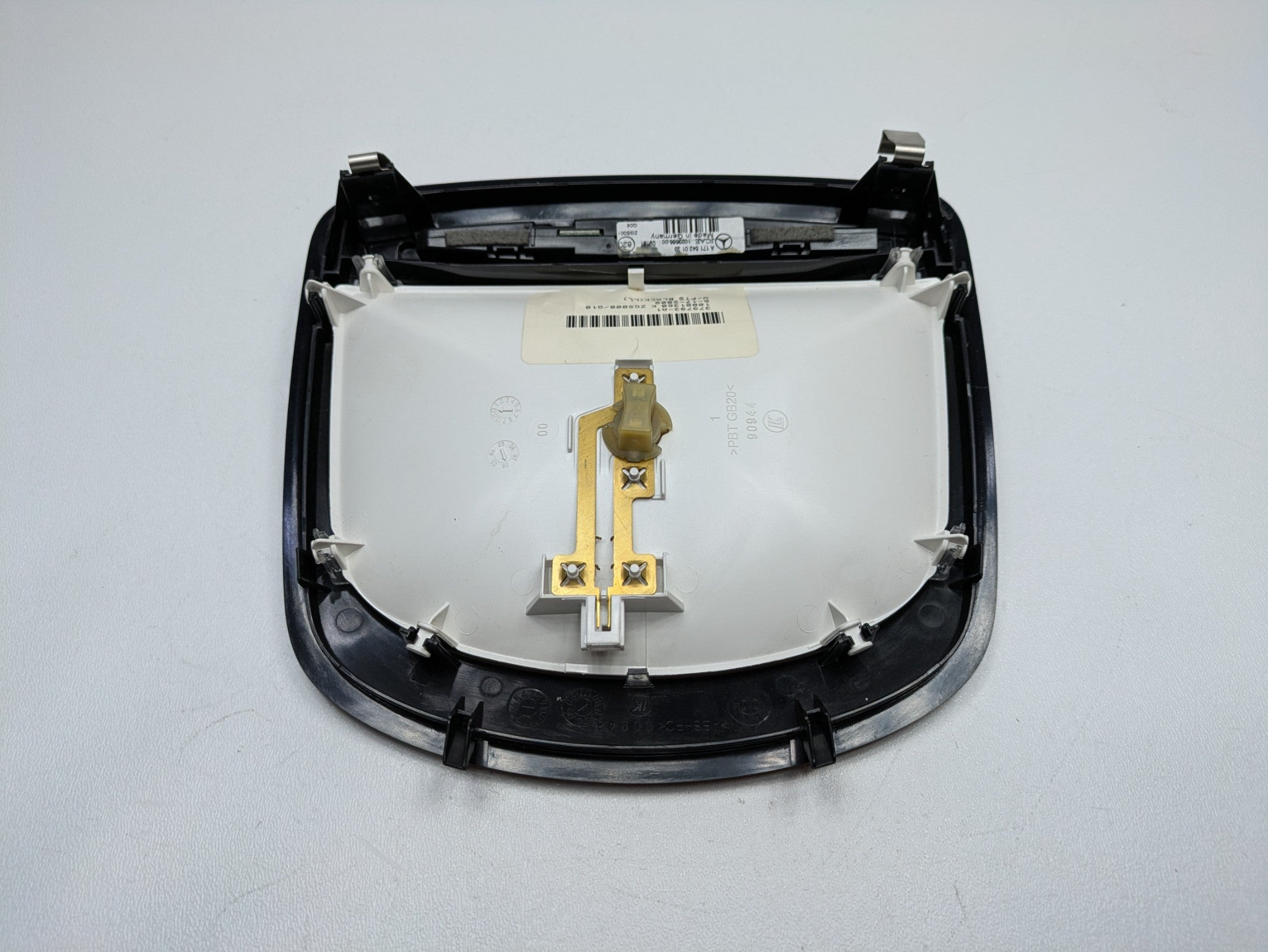 2009 - 2011 OEM MERCEDES-BENZ ML63 REAR INTERIOR UPPER ROOF OVERHEAD LIGHT LAMP