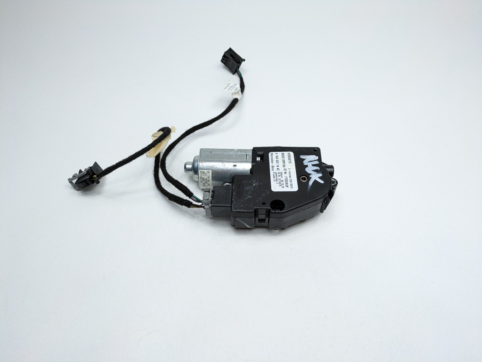 2009 - 2011 OEM MERCEDES-BENZ ML63 SUN ROOF MOTOR ACTUATOR MODULE
