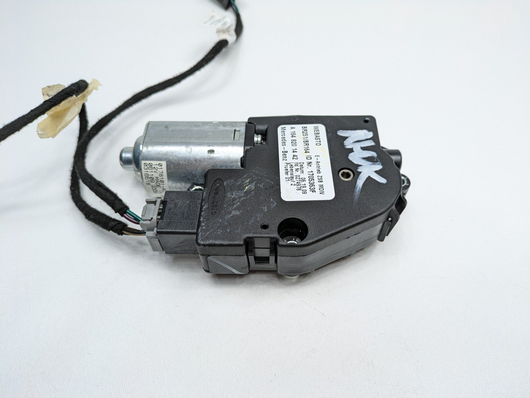 2009 - 2011 OEM MERCEDES-BENZ ML63 SUN ROOF MOTOR ACTUATOR MODULE