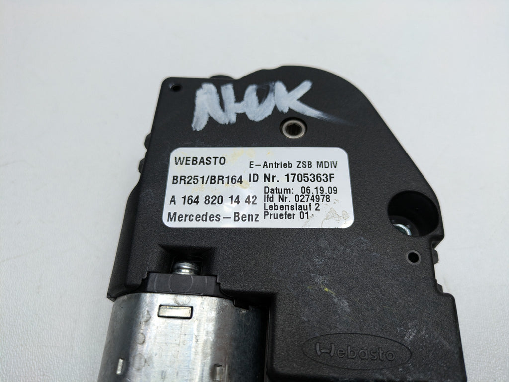 2009 - 2011 OEM MERCEDES-BENZ ML63 SUN ROOF MOTOR ACTUATOR MODULE