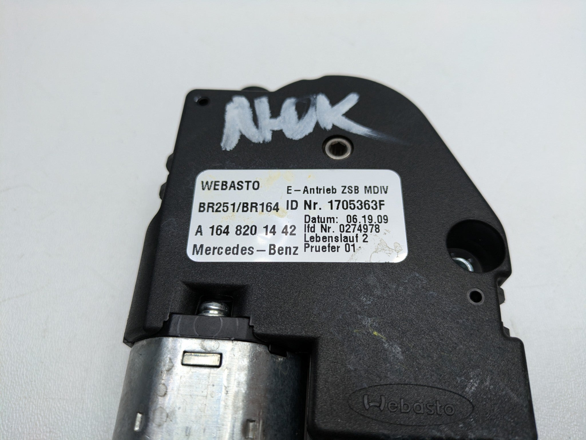 2009 - 2011 OEM MERCEDES-BENZ ML63 SUN ROOF MOTOR ACTUATOR MODULE