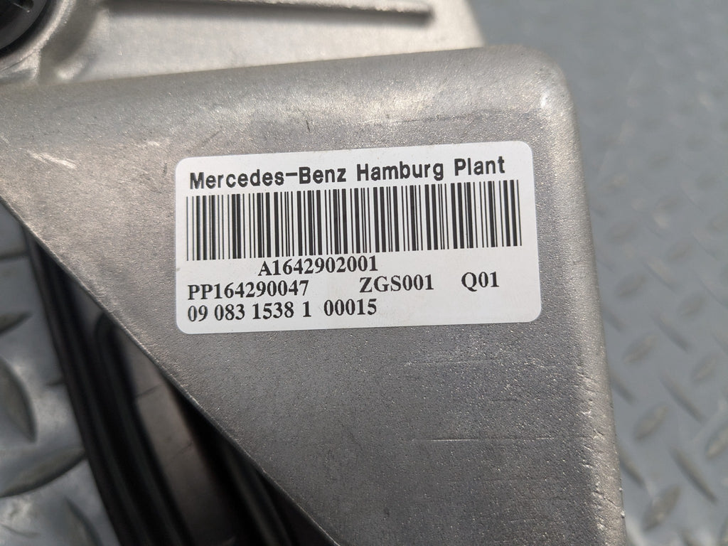 2009 - 2011 OEM MERCEDES-BENZ ML63 BRAKE PEDAL ASSEMBLY