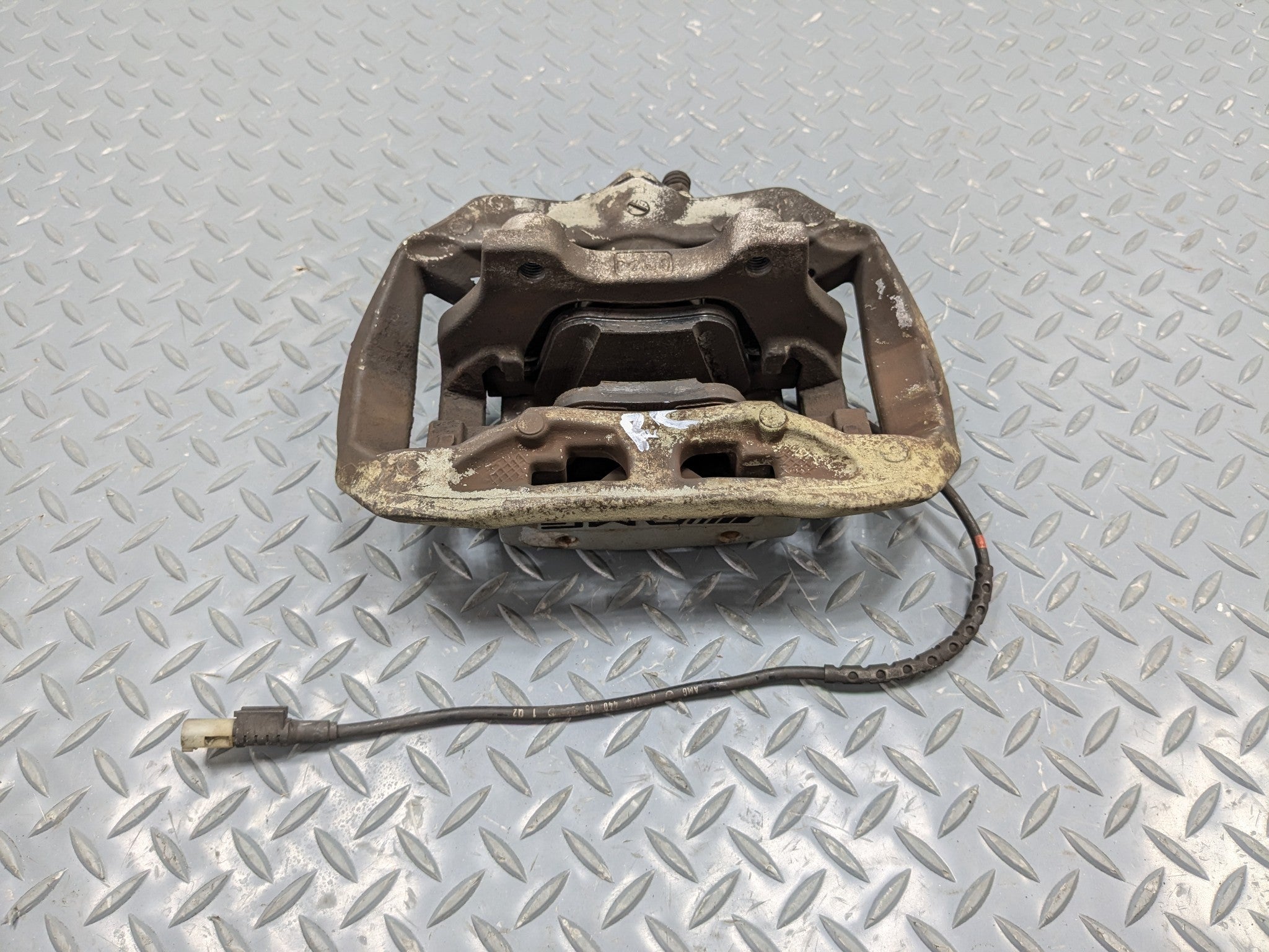2009 - 2011 OEM MERCEDES-BENZ ML63 REAR RIGHT PASSENGER BRAKE CALIPER