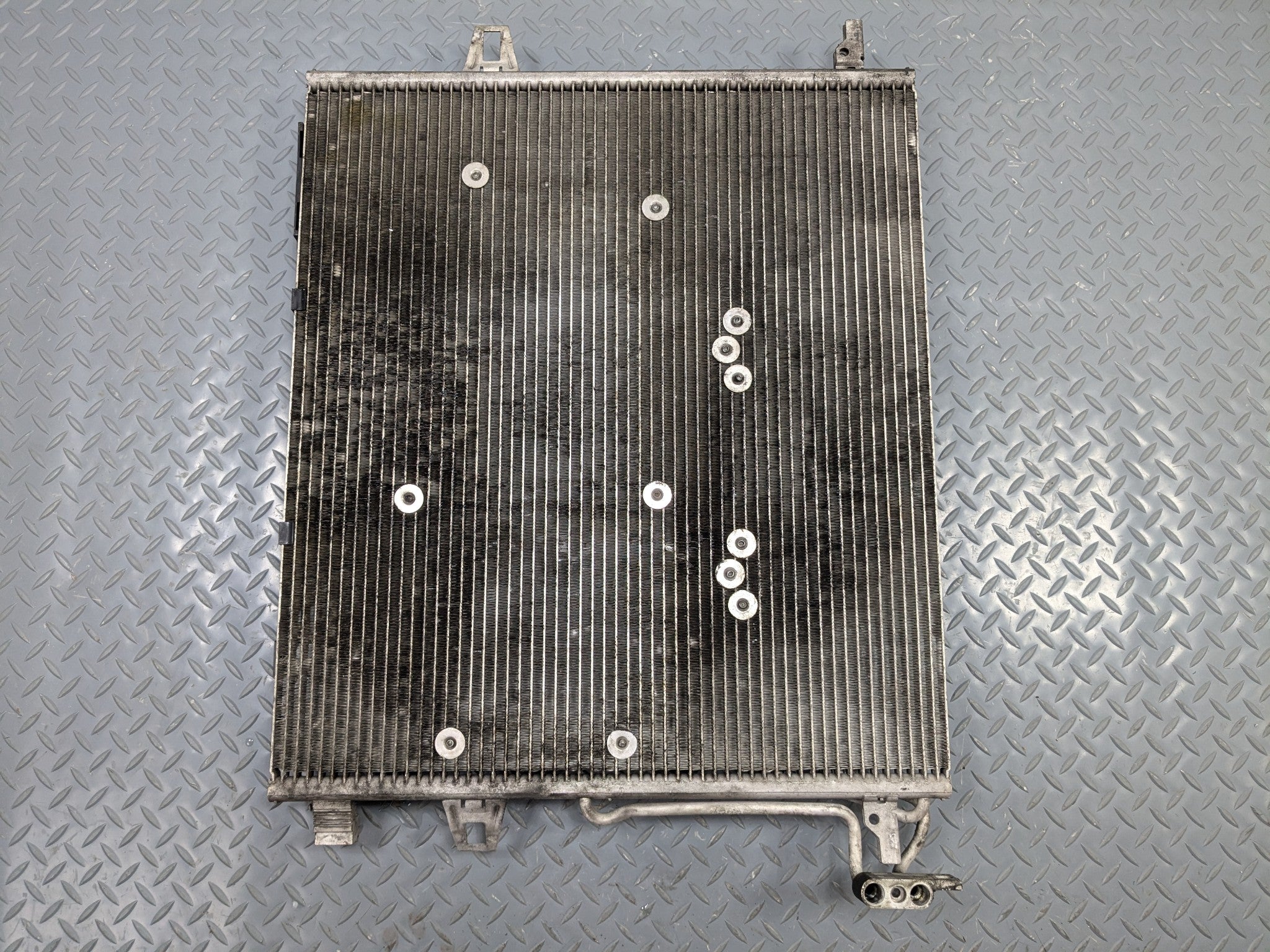 2009 - 2011 OEM MERCEDES-BENZ ML63 OIL COOLER AC AIR CONDENSER
