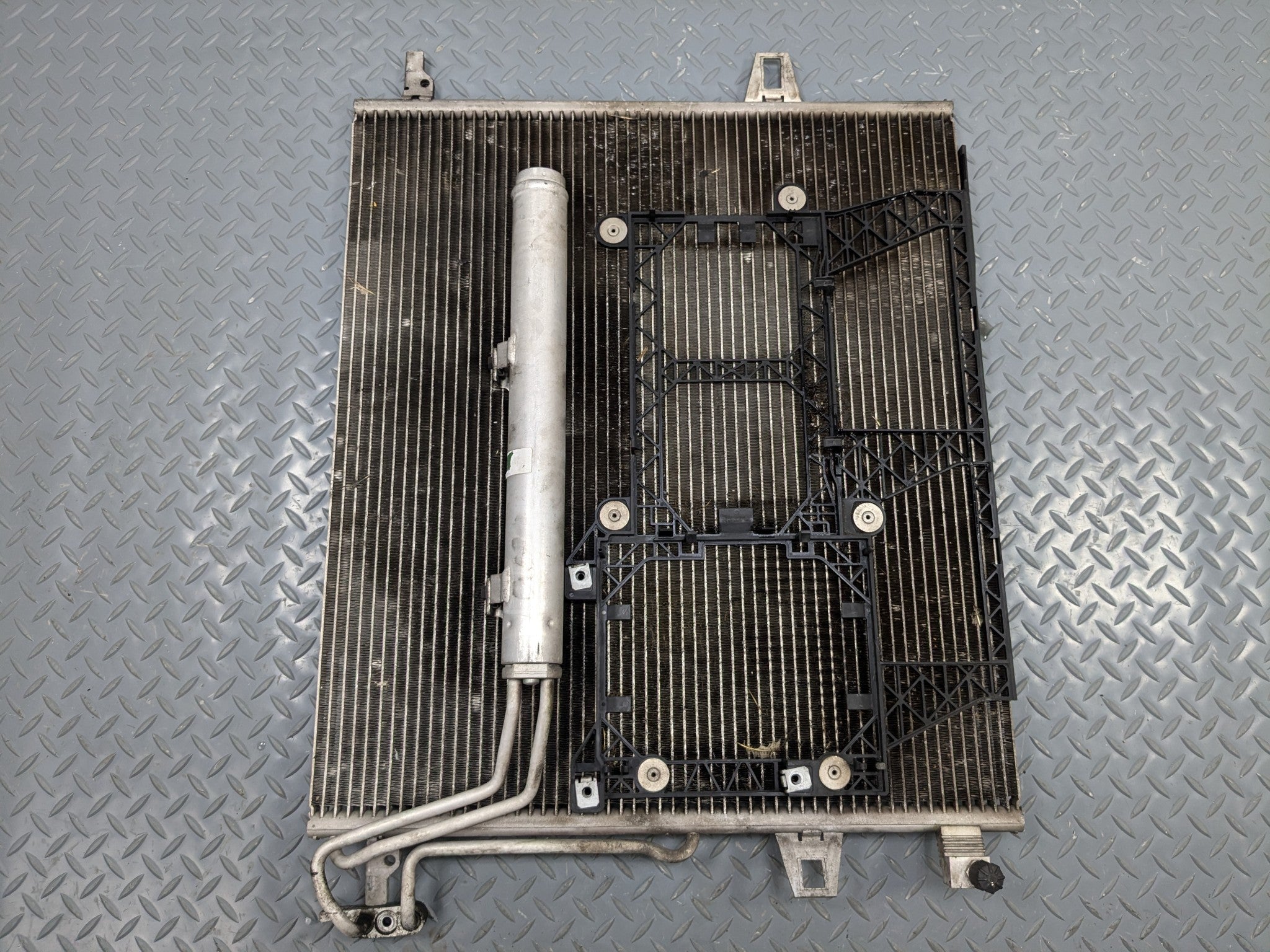 2009 - 2011 OEM MERCEDES-BENZ ML63 OIL COOLER AC AIR CONDENSER