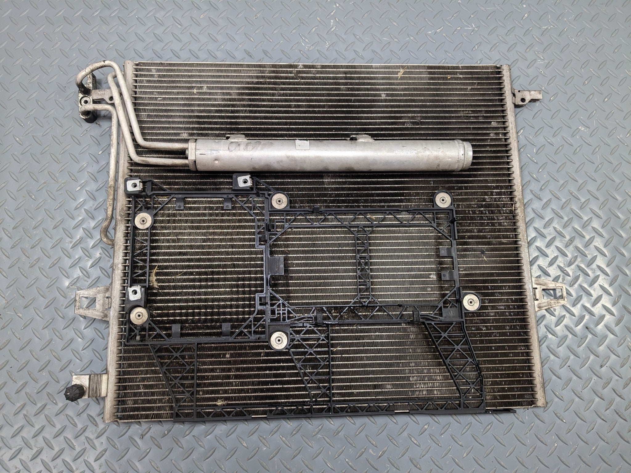 2009 - 2011 OEM MERCEDES-BENZ ML63 OIL COOLER AC AIR CONDENSER