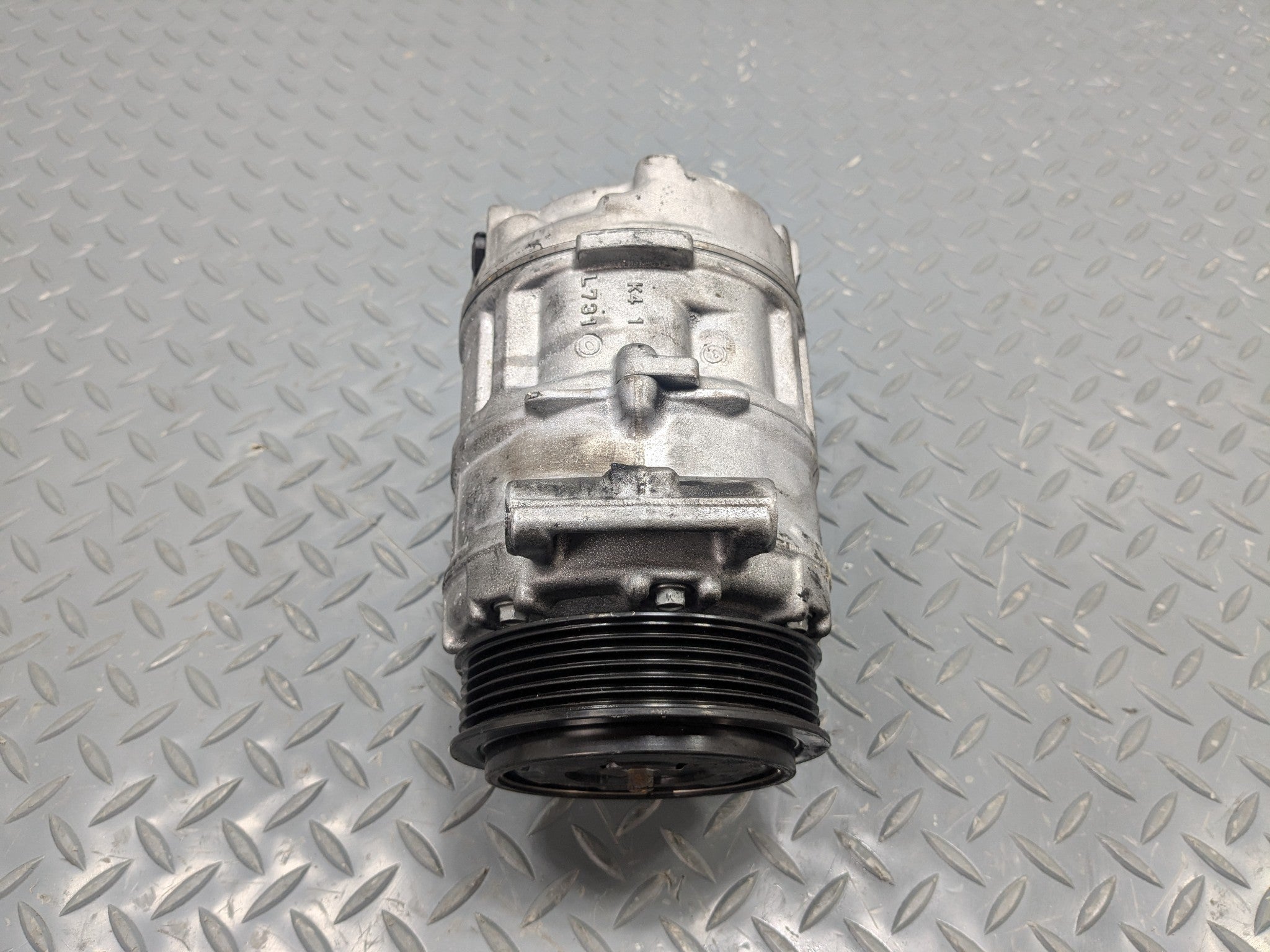 09 - 11 OEM MERCEDES-BENZ ML63 AC AIR CONDITIONING COMPRESSOR PUMP