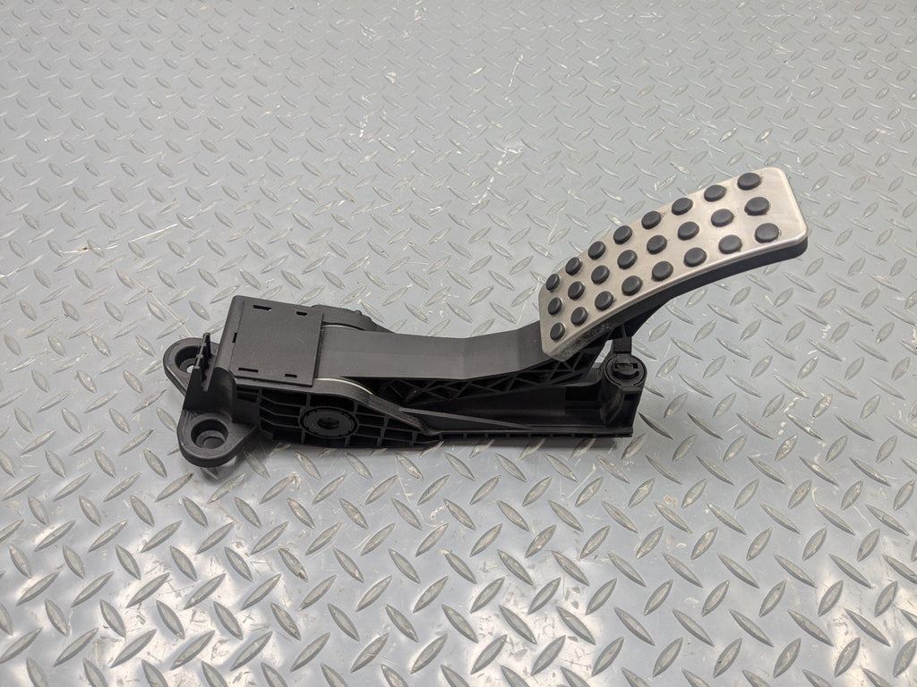 2009 - 2011 OEM MERCEDES-BENZ ML63 GAS THROTTLE PEDAL ACCELERATOR SENSOR