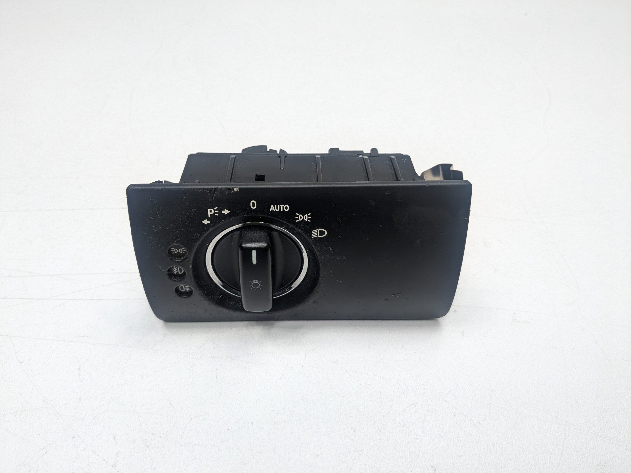 2009 - 2011 OEM MERCEDES-BENZ ML63 FRONT HEADLIGHT CONTROL SWITCH MODULE