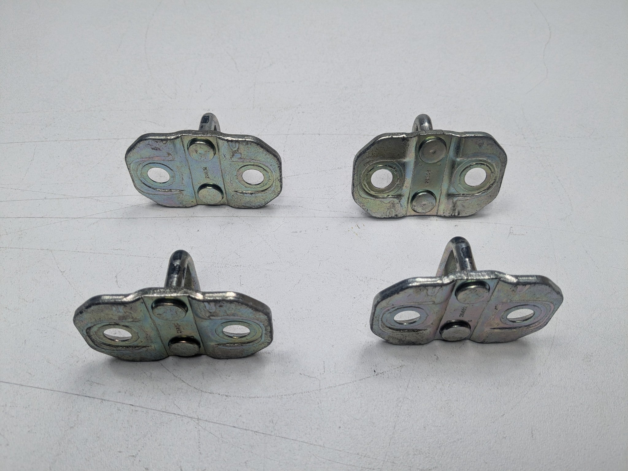 2009 - 2011 OEM MERCEDES-BENZ ML63 LEFT AND RIGHT DOOR LATCH LOCK STRIKER SET