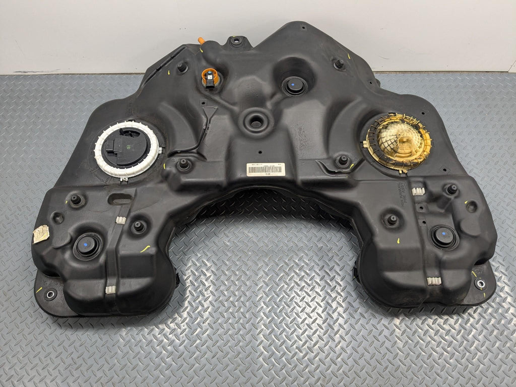 2009 - 2011 OEM MERCEDES-BENZ ML63 FUEL TANK RESERVOIR ASSEMBLY