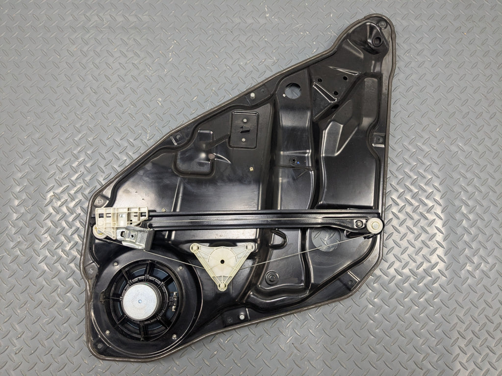 2009 - 2011 OEM MERCEDES-BENZ ML63 REAR RIGHT SIDE CARGO REGULATOR ASSEMBLY