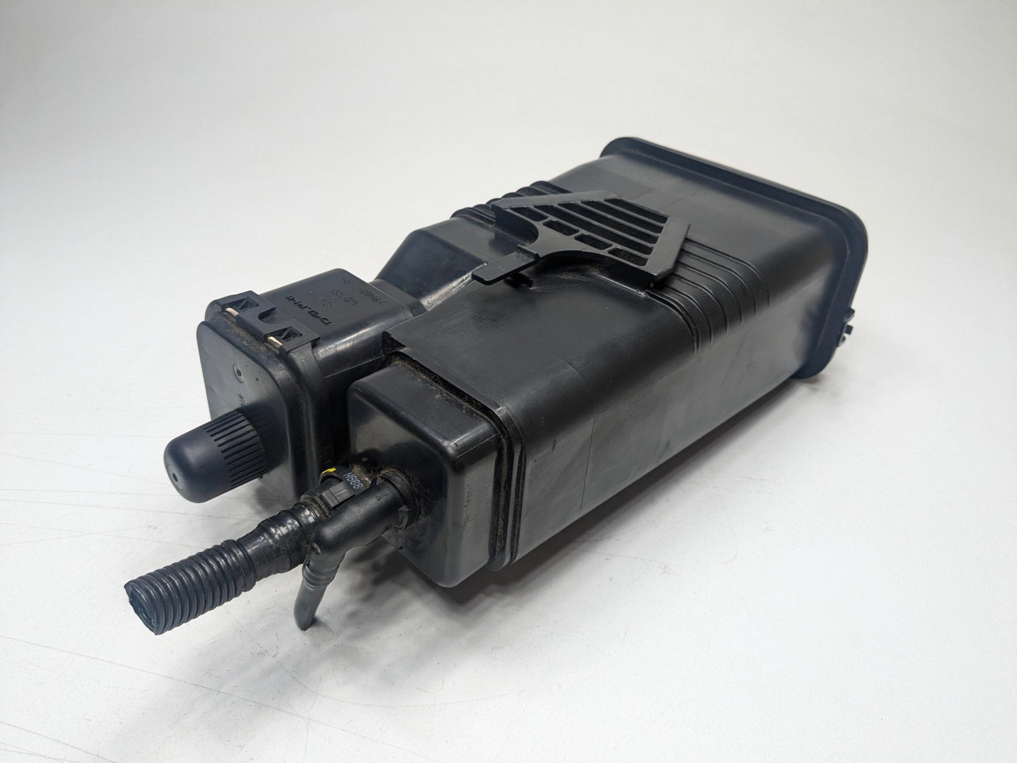 2009 - 2011 OEM MERCEDES-BENZ ML63 FUEL VAPOR EVAPORATOR CANISTER