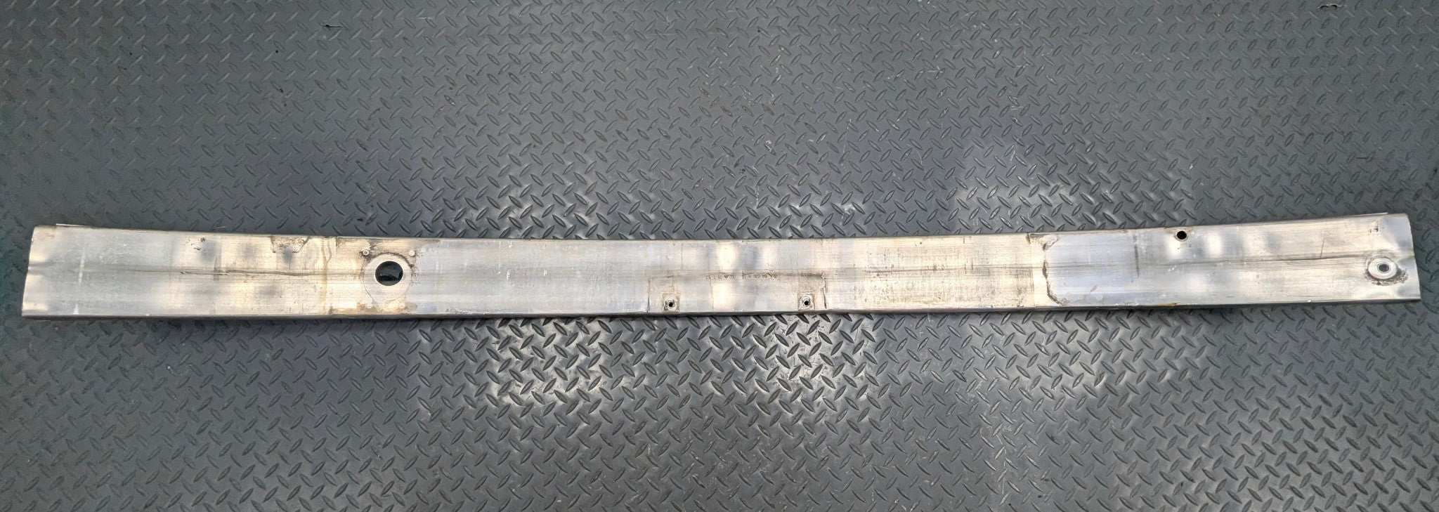 2009 - 2011 OEM MERCEDES-BENZ ML63 FRONT BUMPER REINFORCEMENT IMPACT BAR SUPPORT