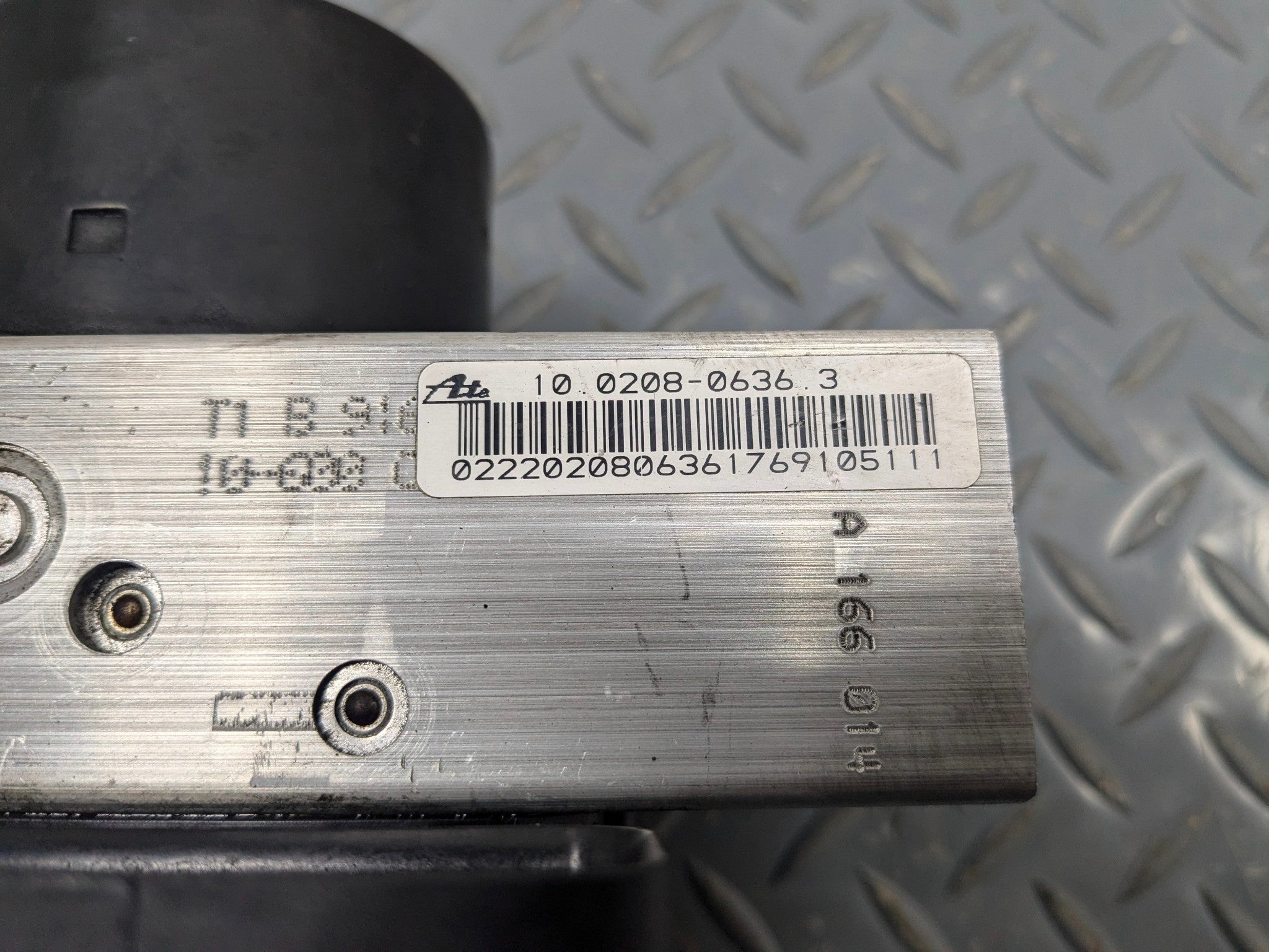 2009 - 2011 OEM MERCEDES-BENZ ML63 ABS ANTI-LOCK BRAKE PUMP CONTROL MODULE