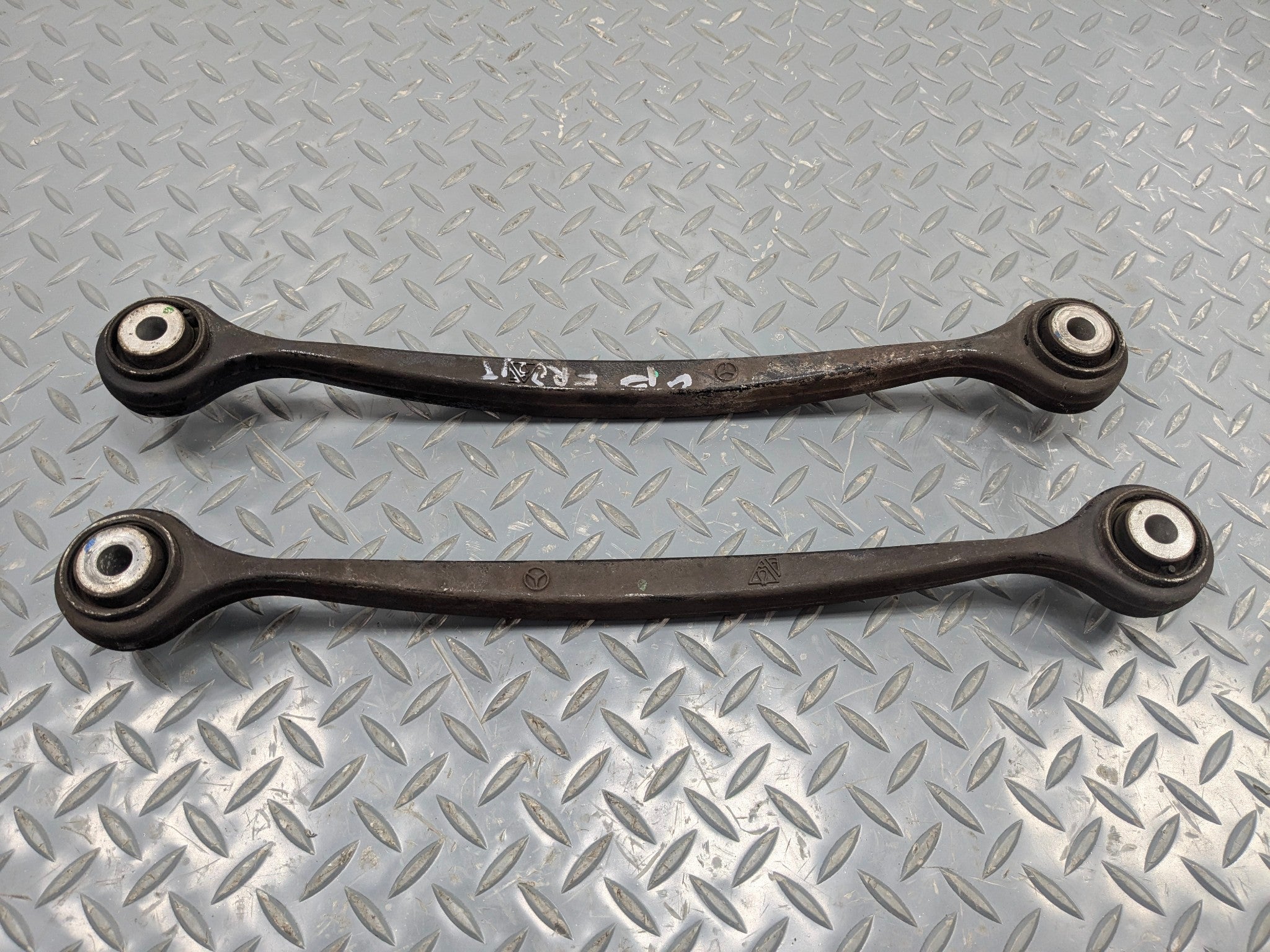 09 - 11 OEM MERCEDES-BENZ ML63 REAR RIGHT AND LEFT UPPER TRAILING CONTROL ARMS