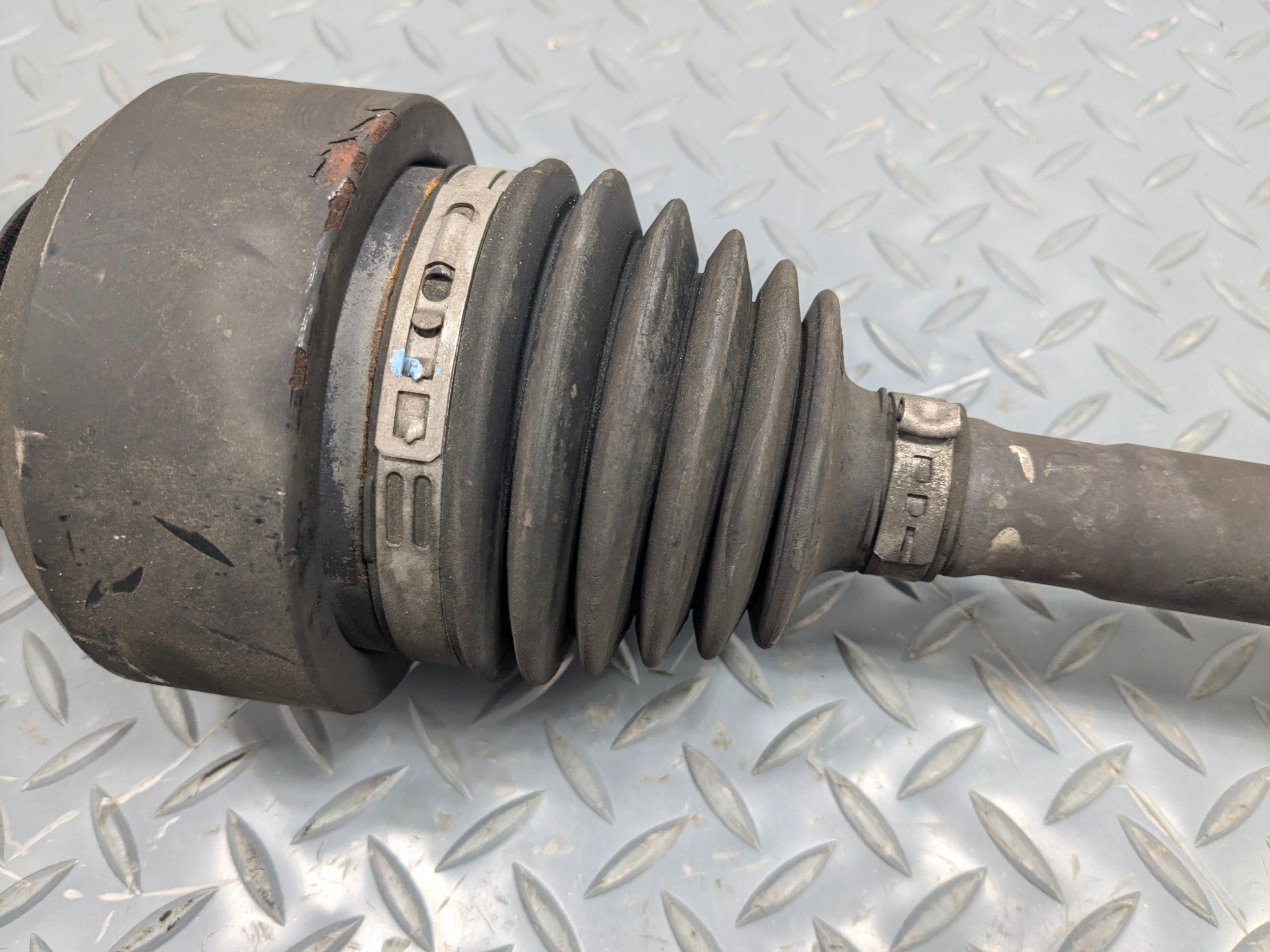 09 - 11 OEM MERCEDES-BENZ ML63 REAR RIGHT SIDE AXLE CV HALF SHAFT