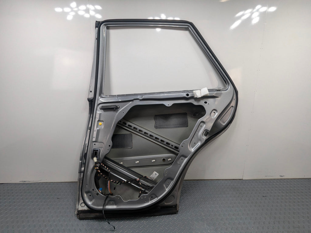 09 - 11 OEM MERCEDES-BENZ ML63 REAR RIGHT PASSENGER SIDE DOOR SHELL PANEL GRAY
