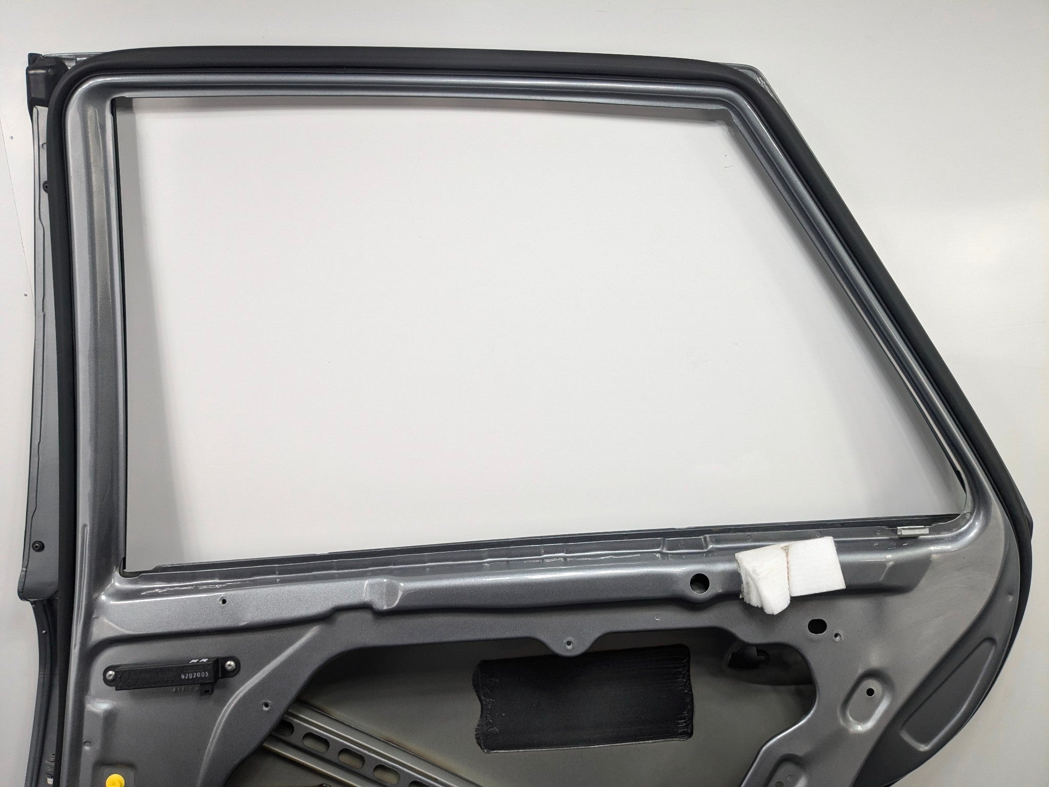 09 - 11 OEM MERCEDES-BENZ ML63 REAR RIGHT PASSENGER SIDE DOOR SHELL PANEL GRAY